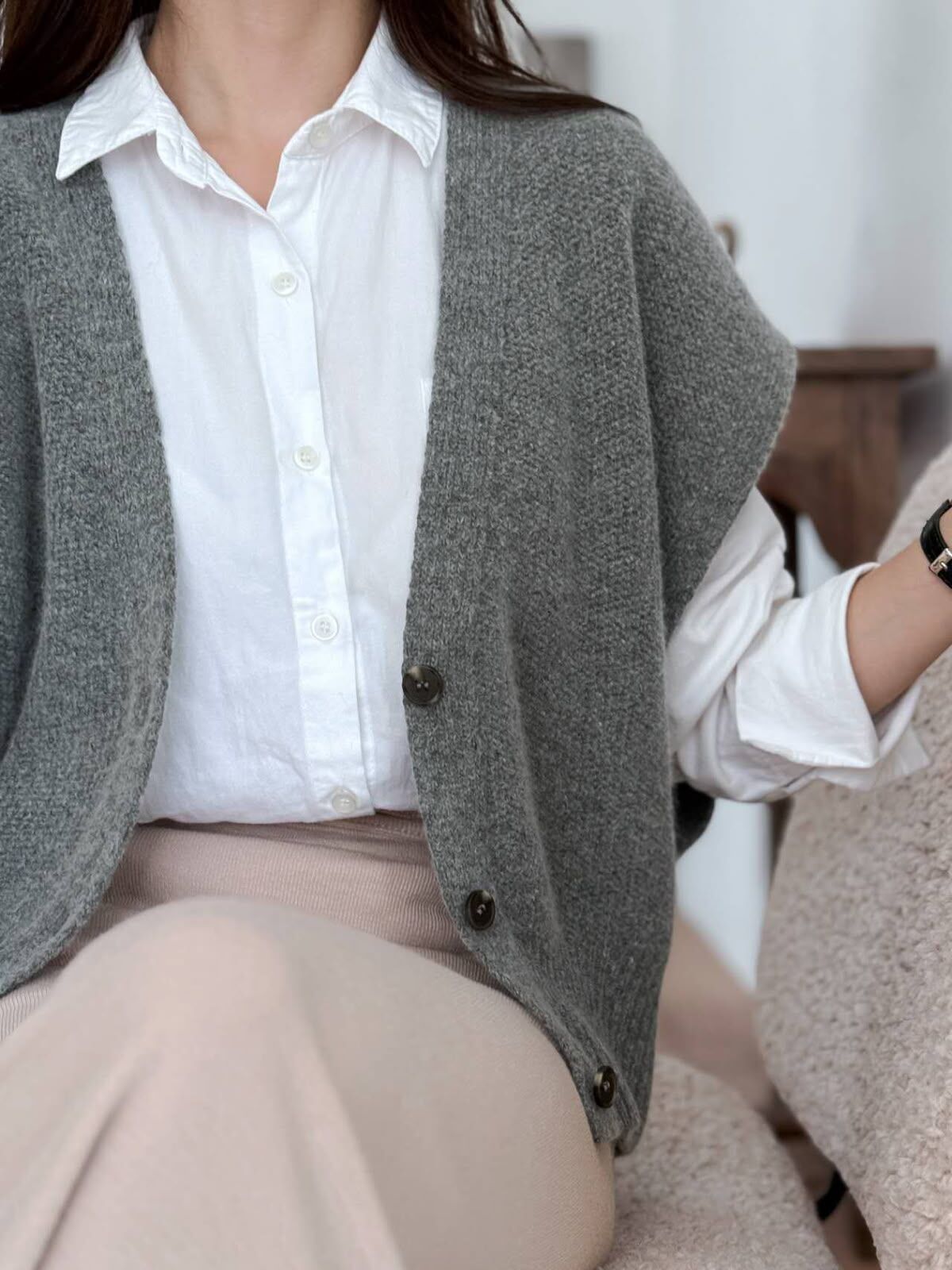KK140 V領背心外套（兩色）CASHMERE