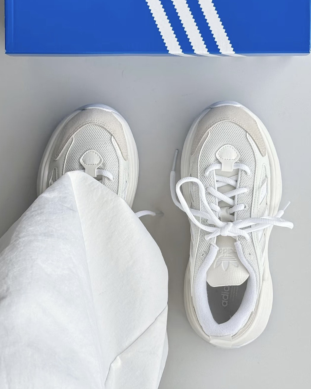 ADIDAS ORIGINALS OZGAIA 奶油白 米白 米灰 厚底 增高 女鞋 KJ7307 / 預購