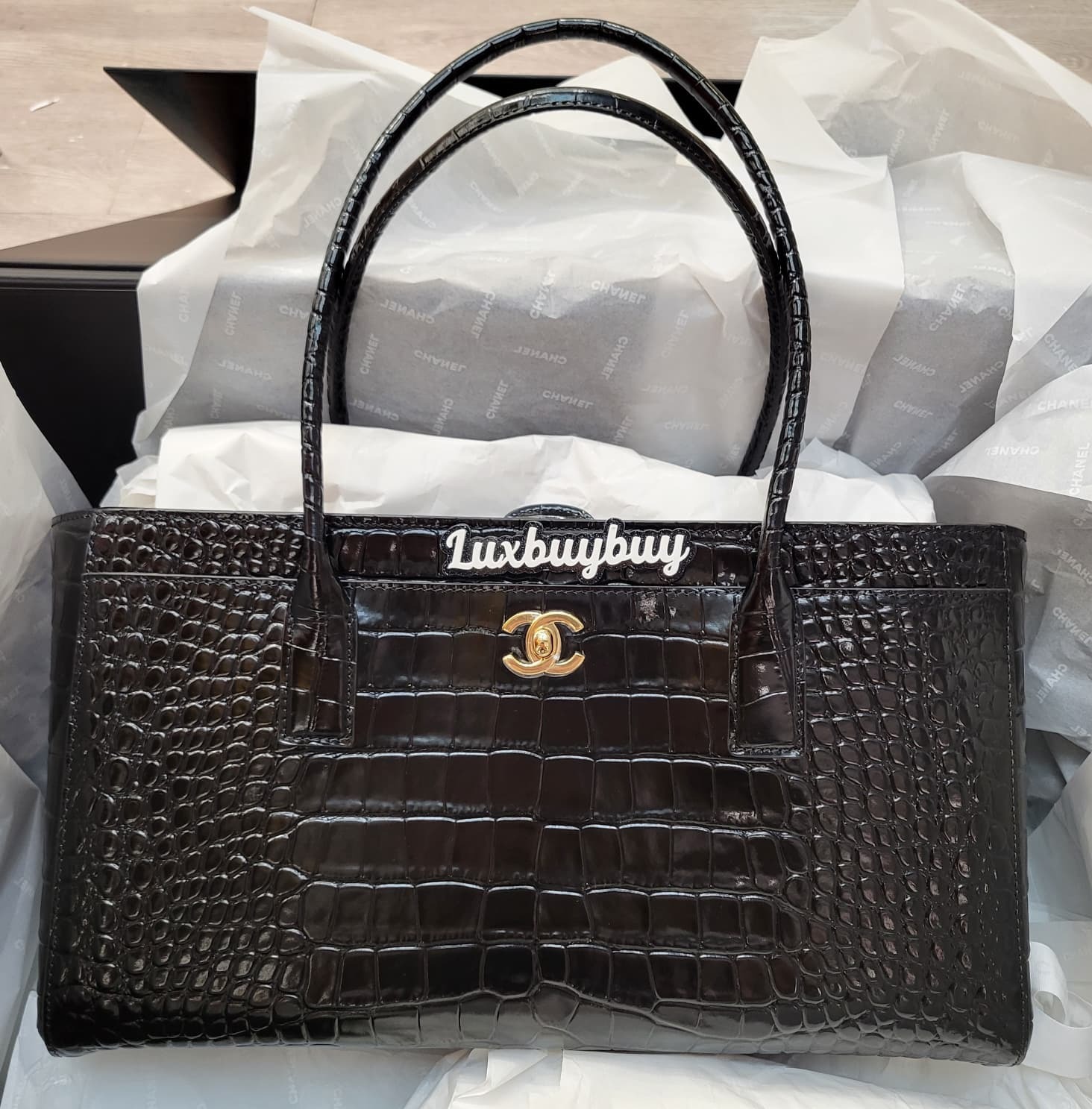 CHANEL Crocodile Embossed Calfskin SMALL TOTE BLACK/GOLD 壓鱷魚皮紋小牛皮