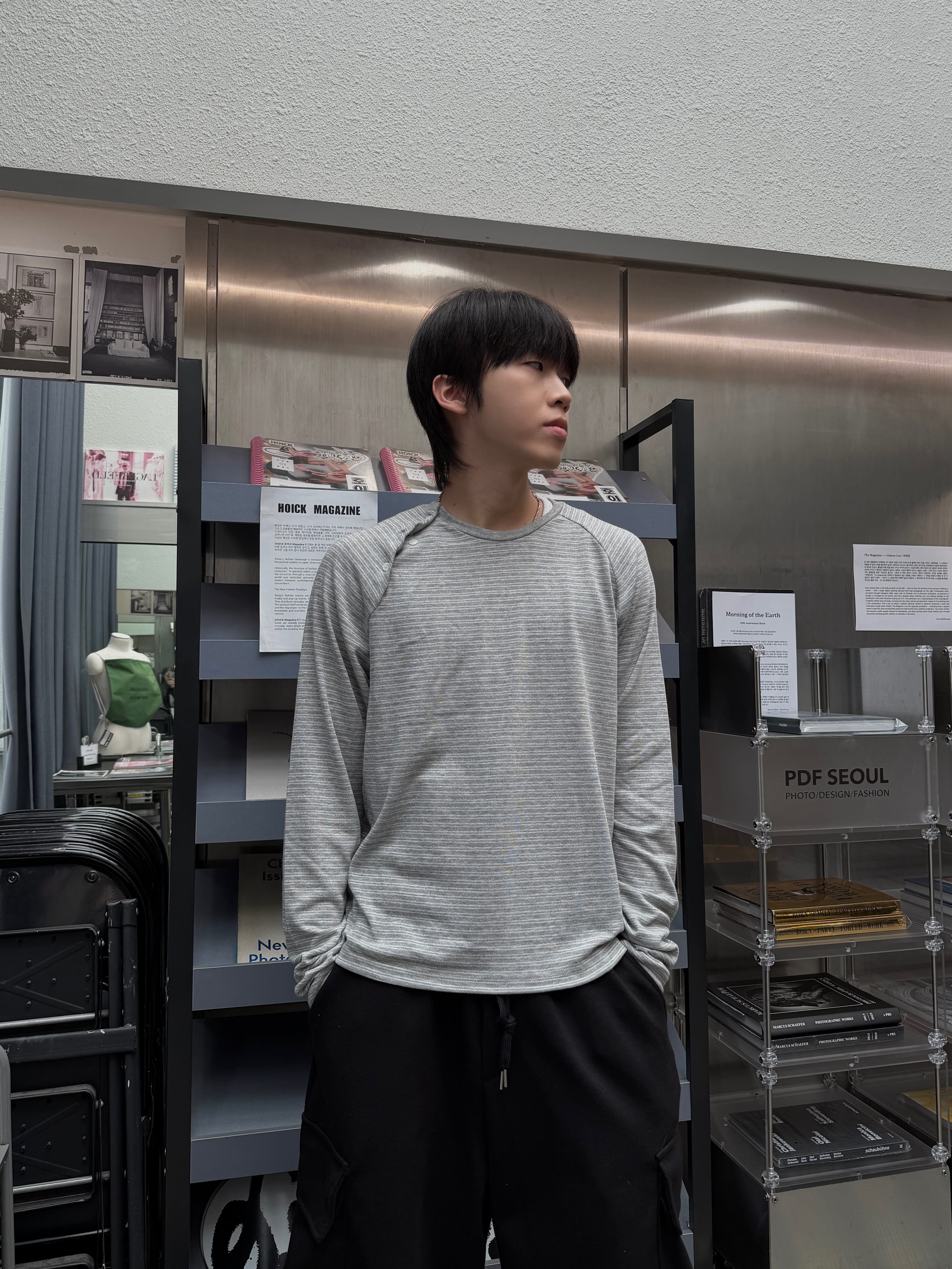 細條紋 斜扣造型 寬鬆長袖上衣