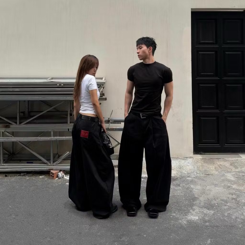 （現貨）越南品牌 FABRICLISM FBLS HUGE PANTS 寬鬆 彎刀褲 長褲 FBLS12