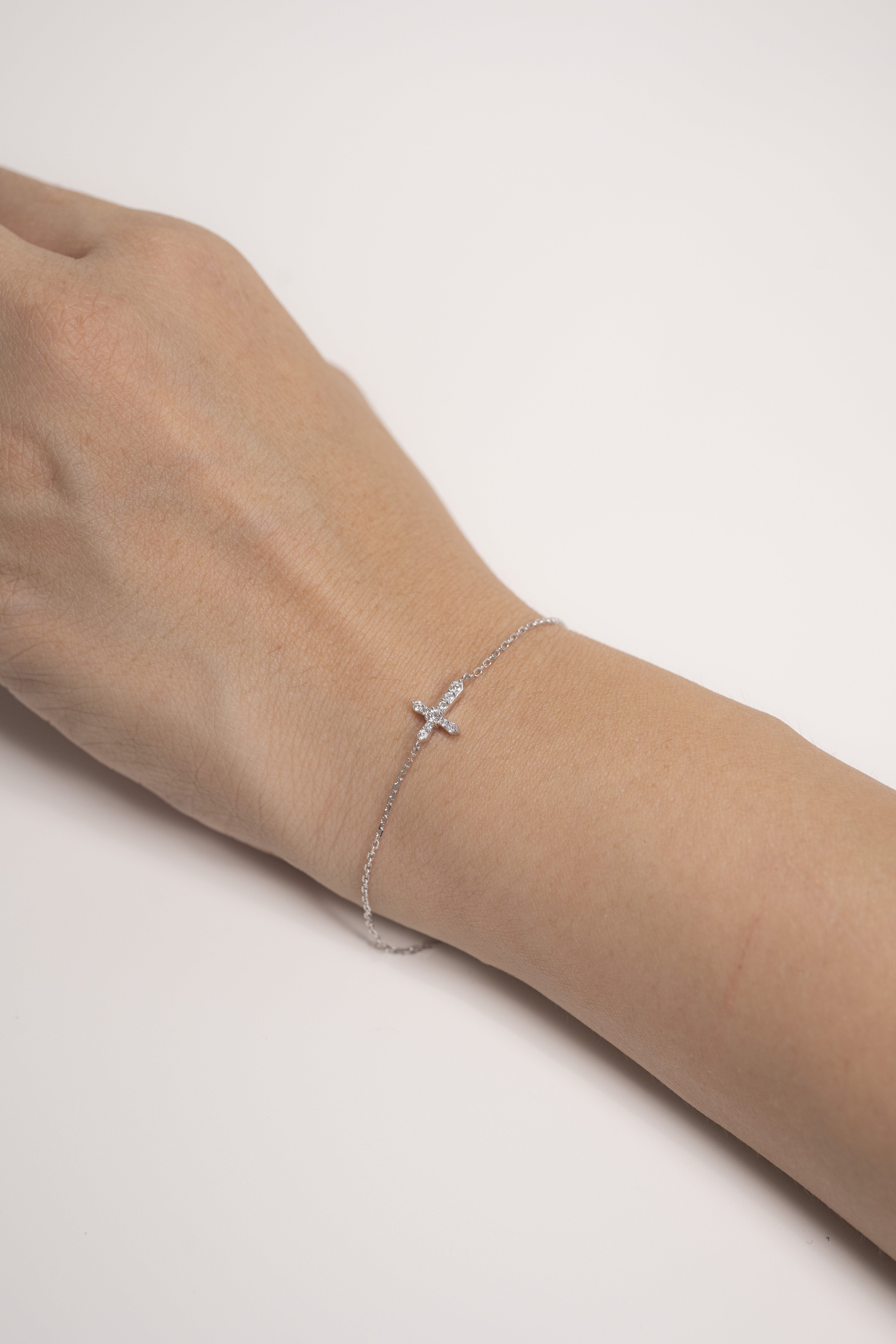 18K Cross Diamond Bracelet