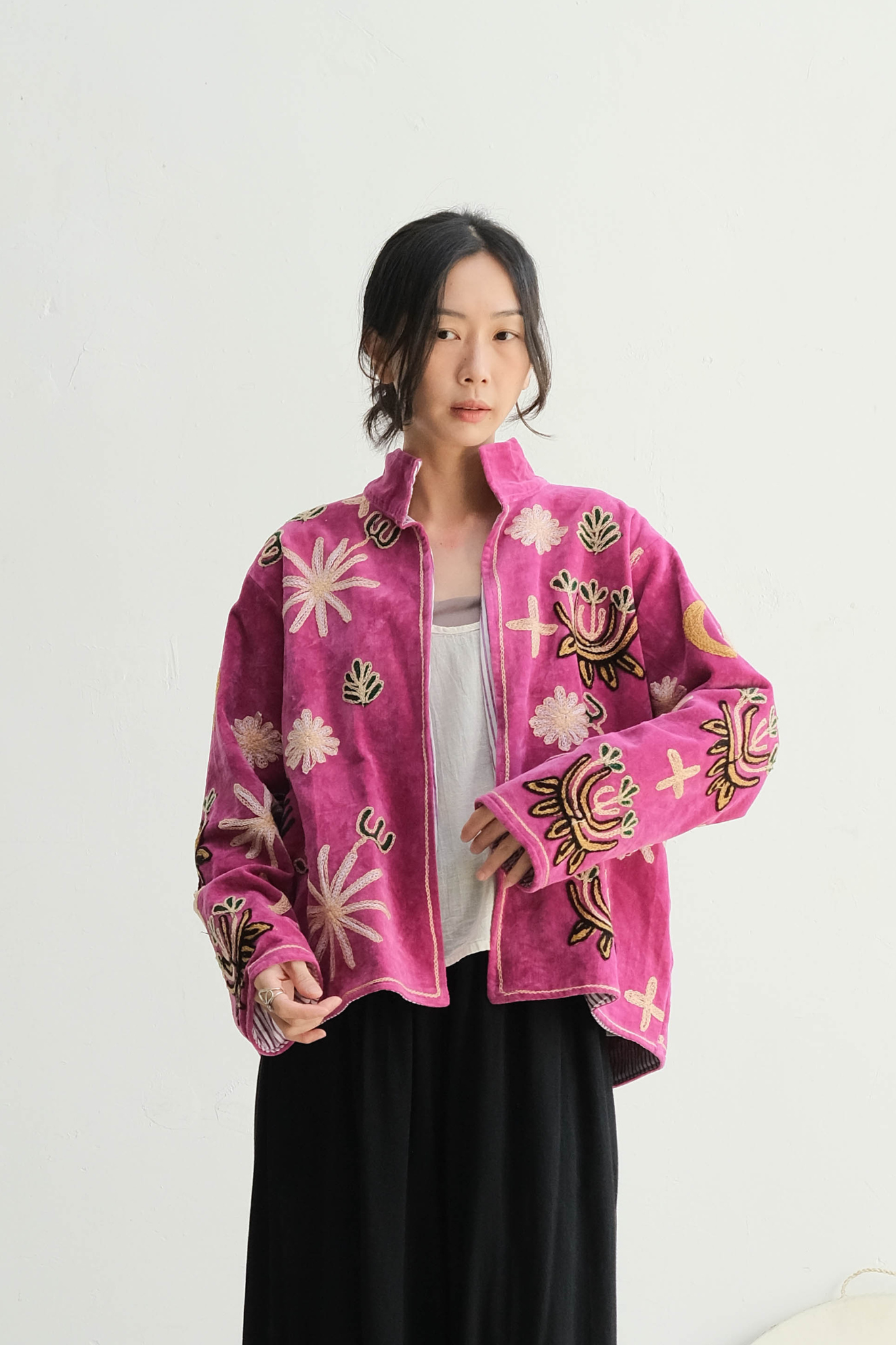 蘇札尼刺繡短外套 豹豹桃紫