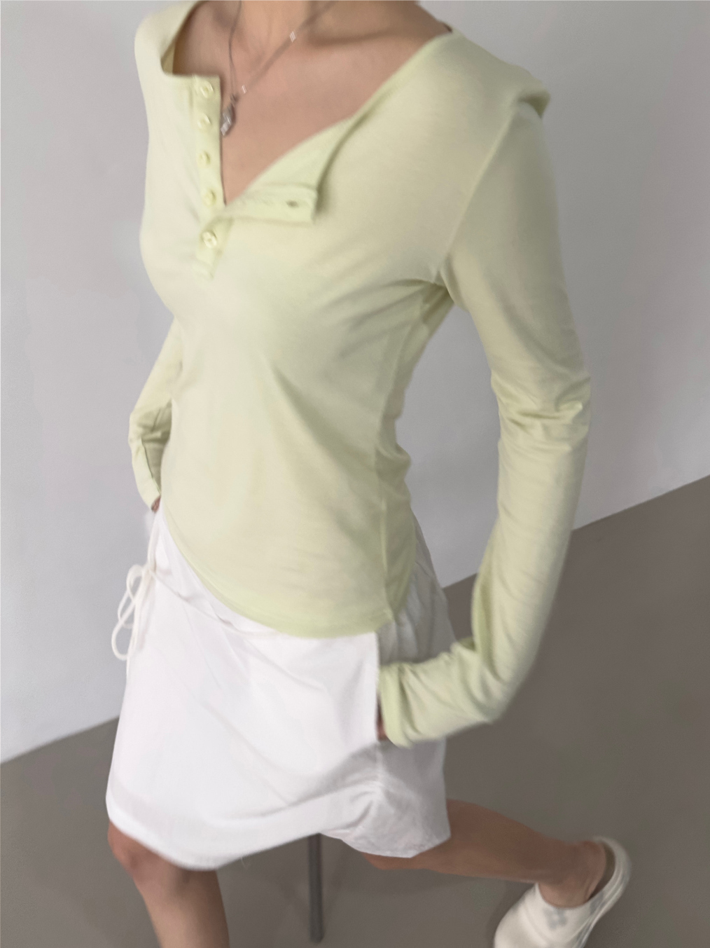 Portrait Seoul Breeze CottonModal Button T-shirts 26-TOP-003