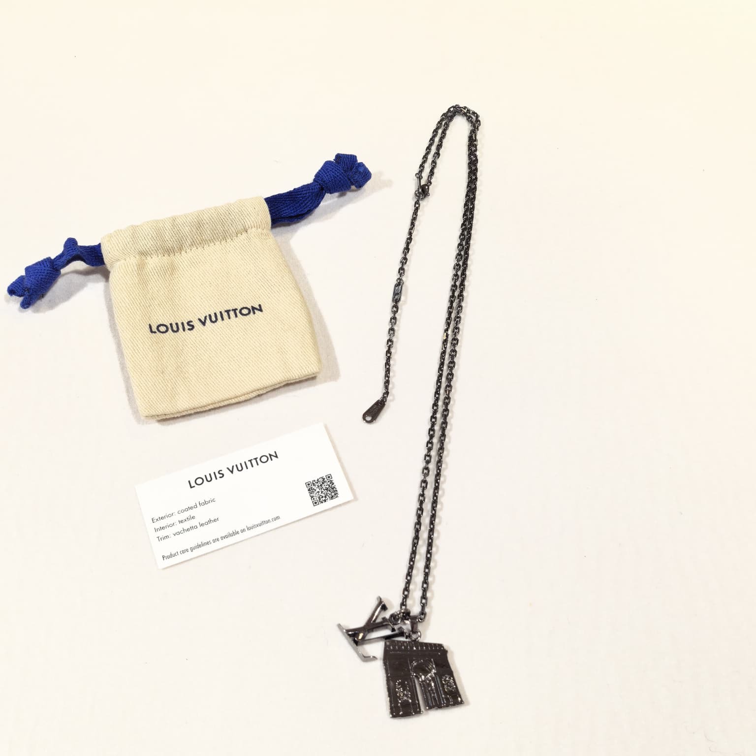 98%NEW二手LV項鍊,M68262, 古銀色金屬, Collier Arc LV Initial City Necklace, 男女同款, #香榭站正品