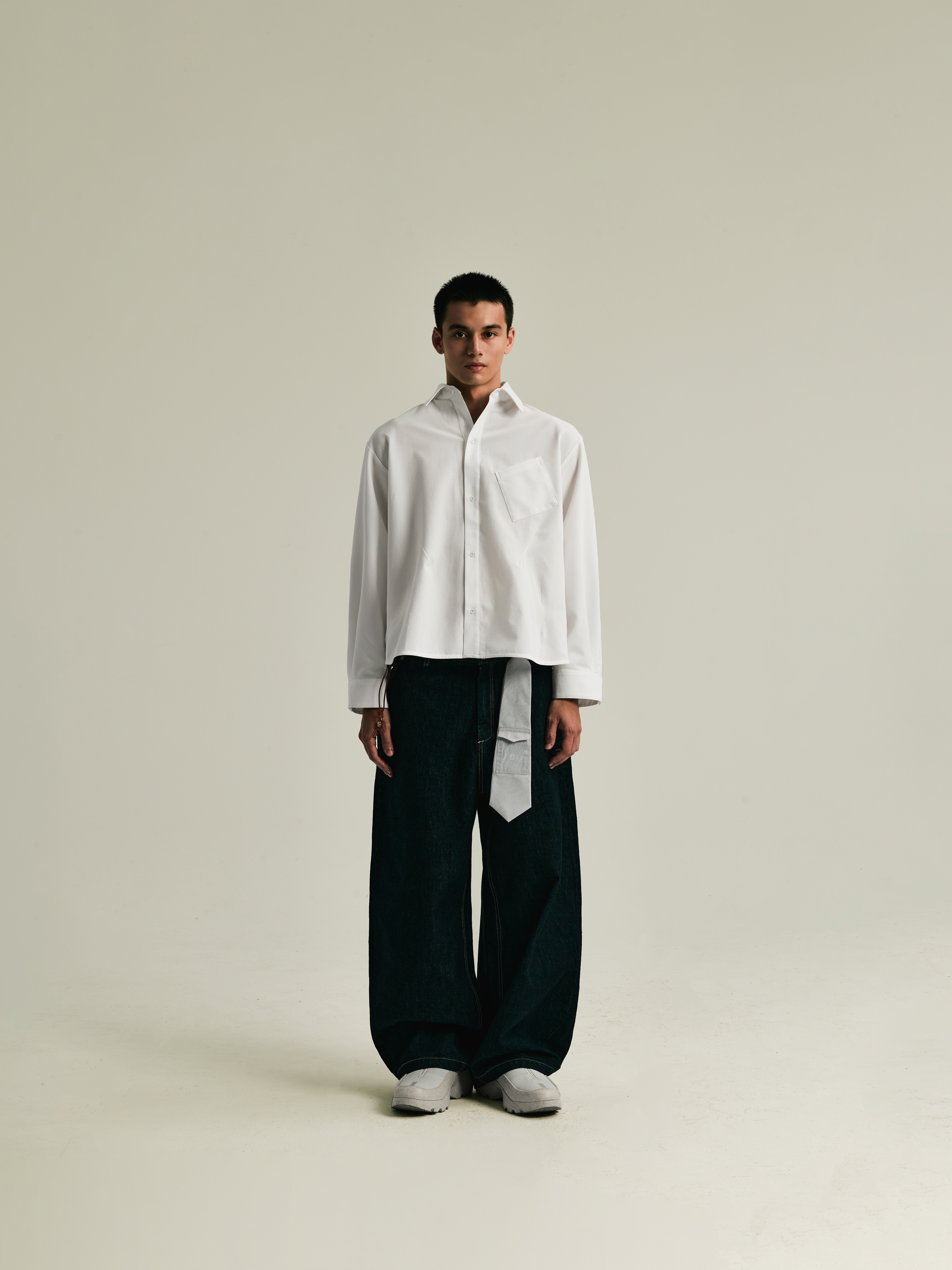 GOOPiMADE  EVD 定番・長袖口袋襯衫 - White