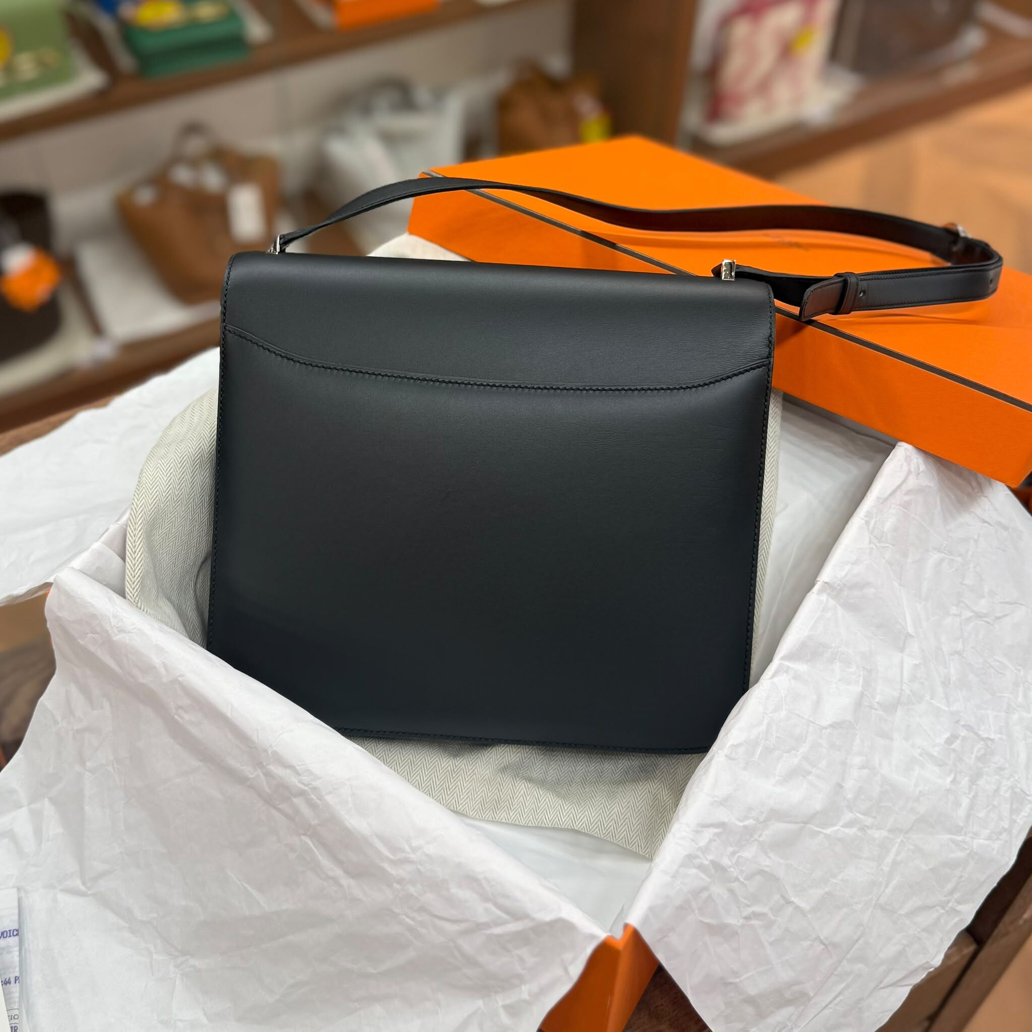 閑置未使用品 HERMES 2002 26 NOIR PHW SOMBRERO皮 黑色銀扣 STAMP D #愛馬仕