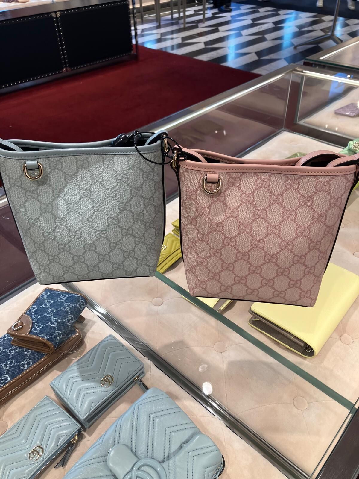 Gucci arabella canvas bucket bag blue pink