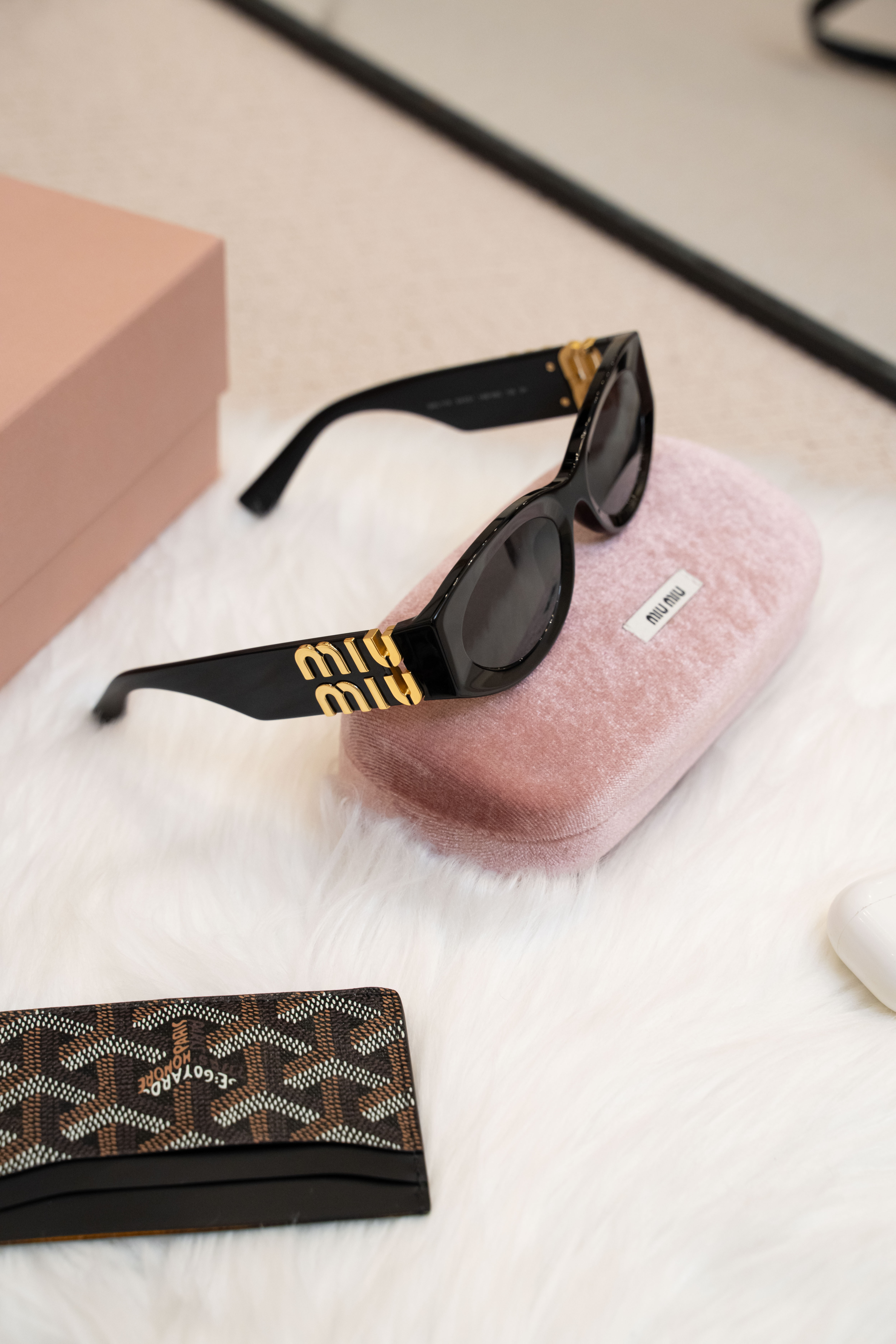 Miu Miu 11w Eyewear Sunglasses 系列石板灰鏡片太陽眼鏡