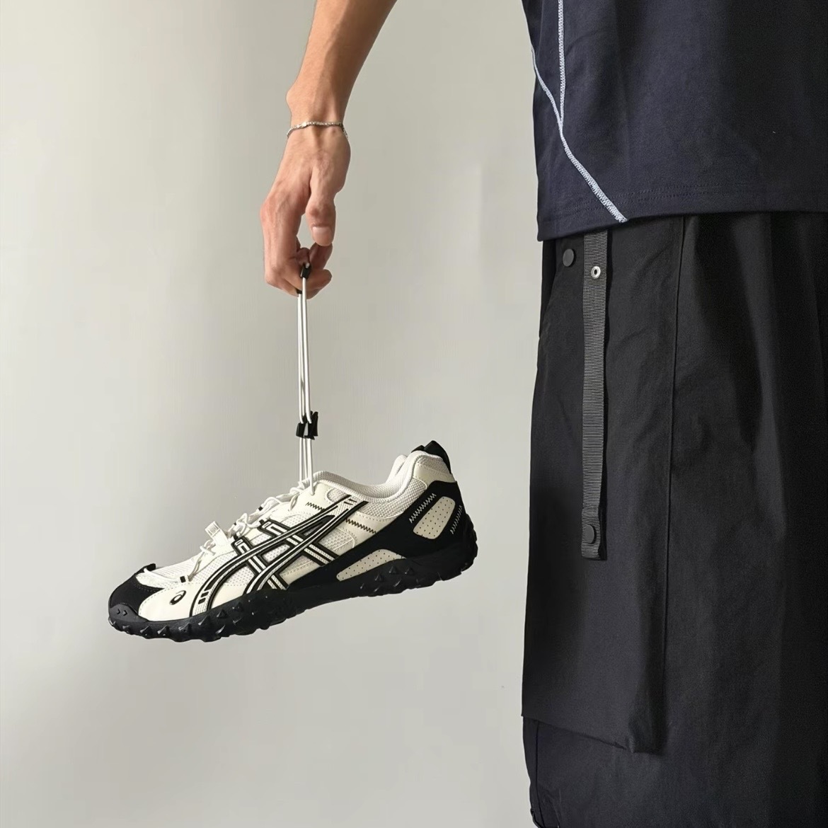 ASICS GEL-AMMG 米白黑 薄底 復古鞋 戶外機能 抽繩 男女同款 1203B274-300