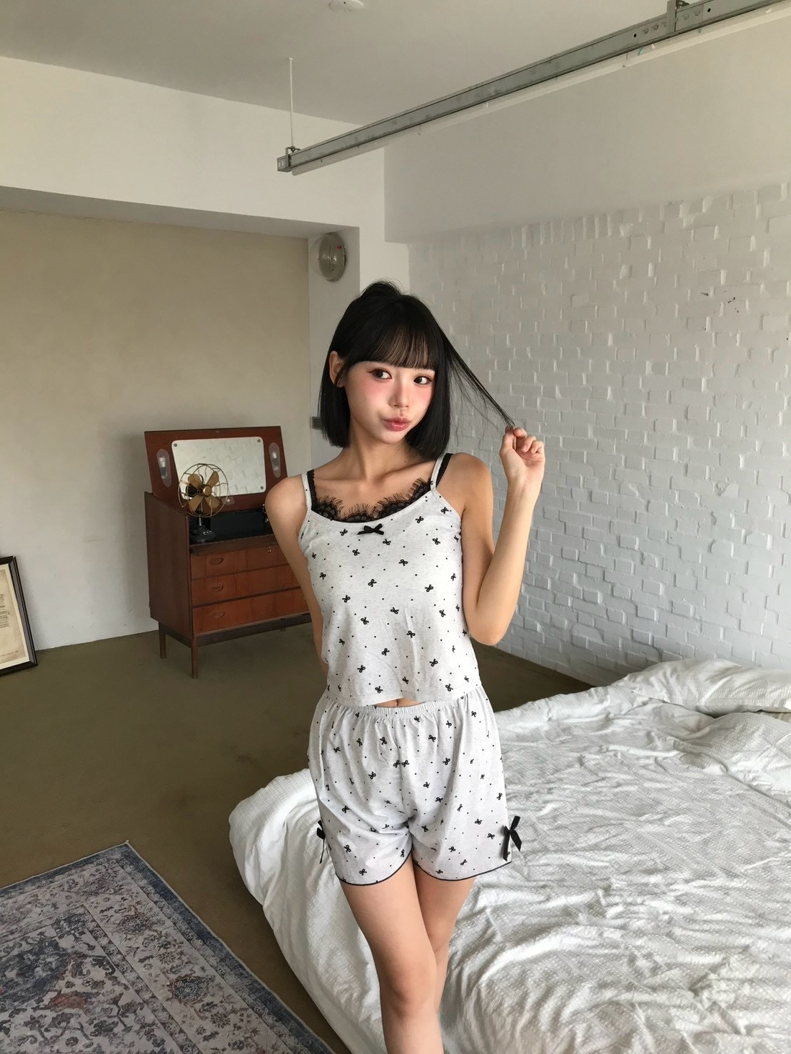 蕾絲波點蝴蝶結吊帶 二件套睡衣