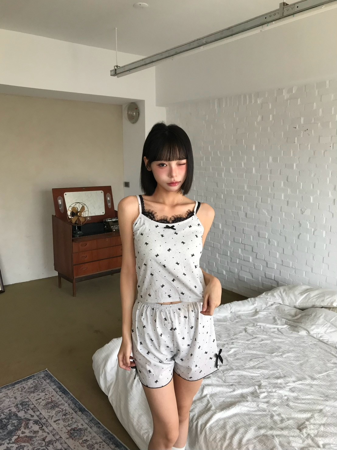 蕾絲波點蝴蝶結吊帶 二件套睡衣