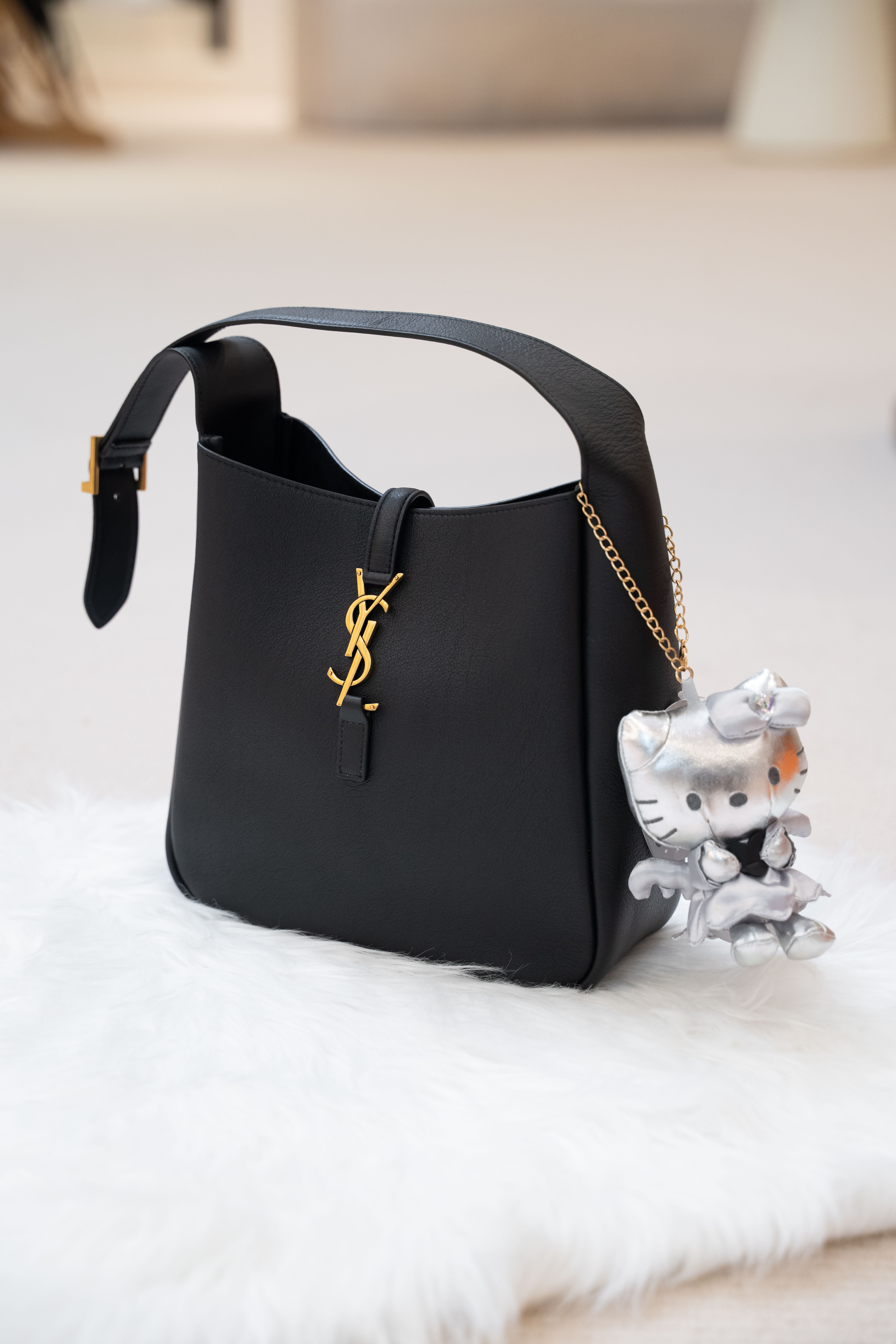 YSL Hobo le 5 a 7 small hobo 黑金色