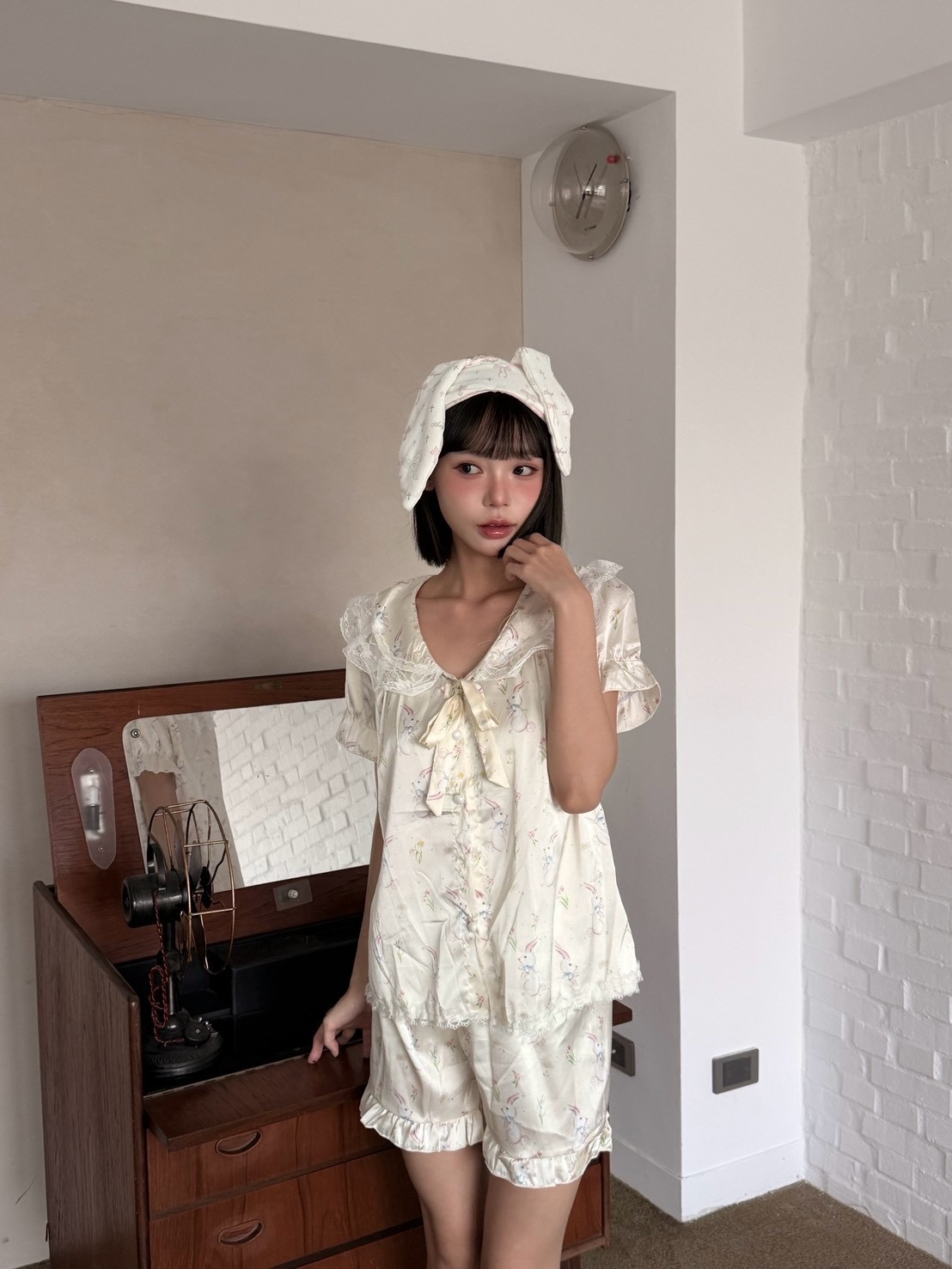 法式宮廷感 兔子🐰蕾絲蝴蝶結冰絲睡衣套裝