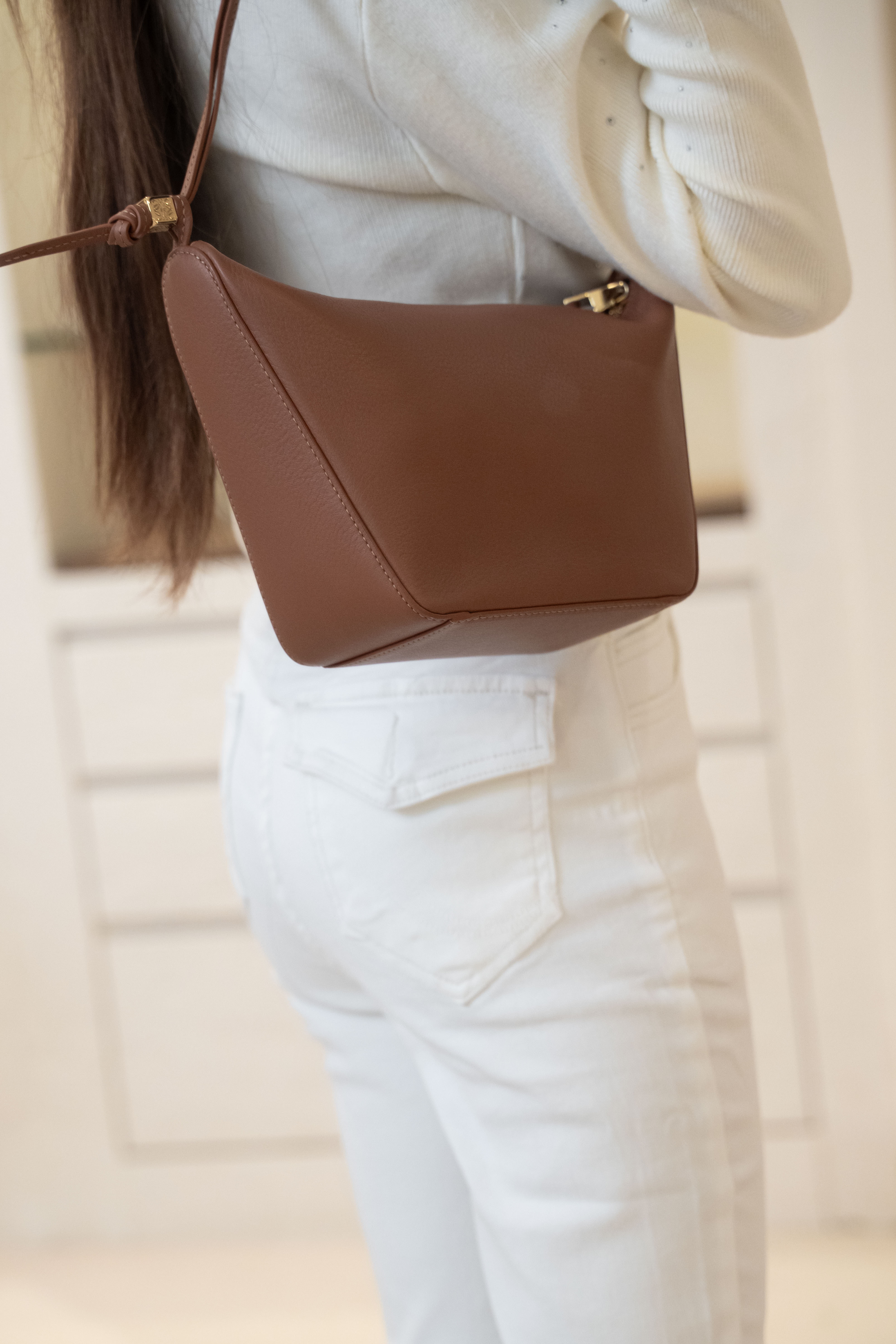 【99新】Loewe mini Hammock Hobo Tan 焦糖色腋下袋