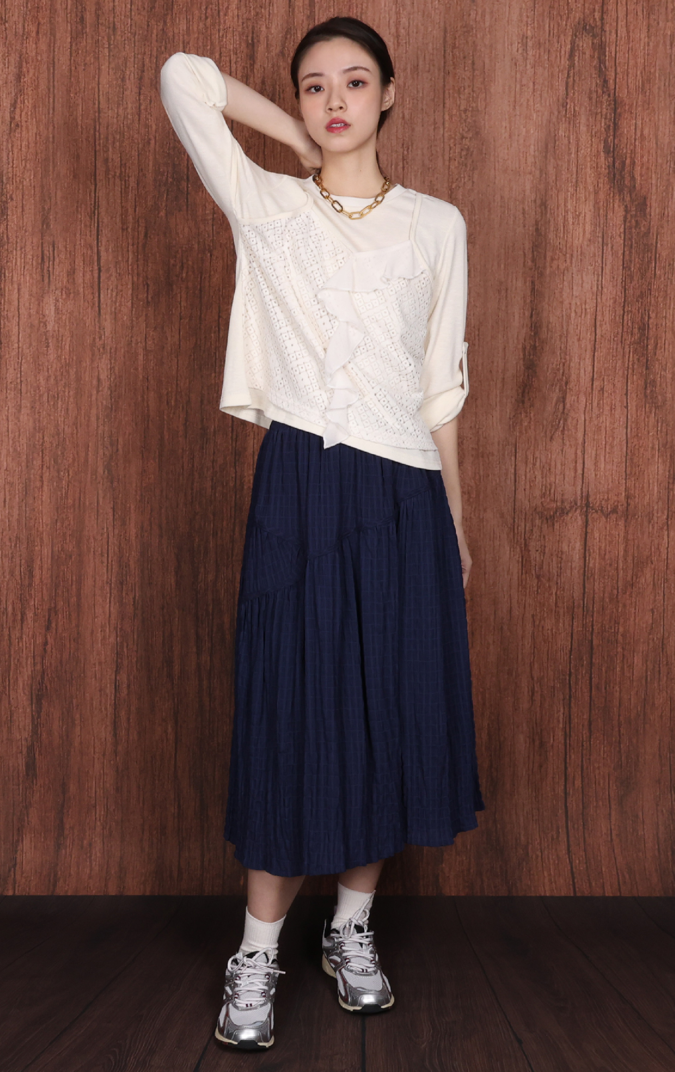 Layered-Look Guipure Lace 2-Way Top LT0371