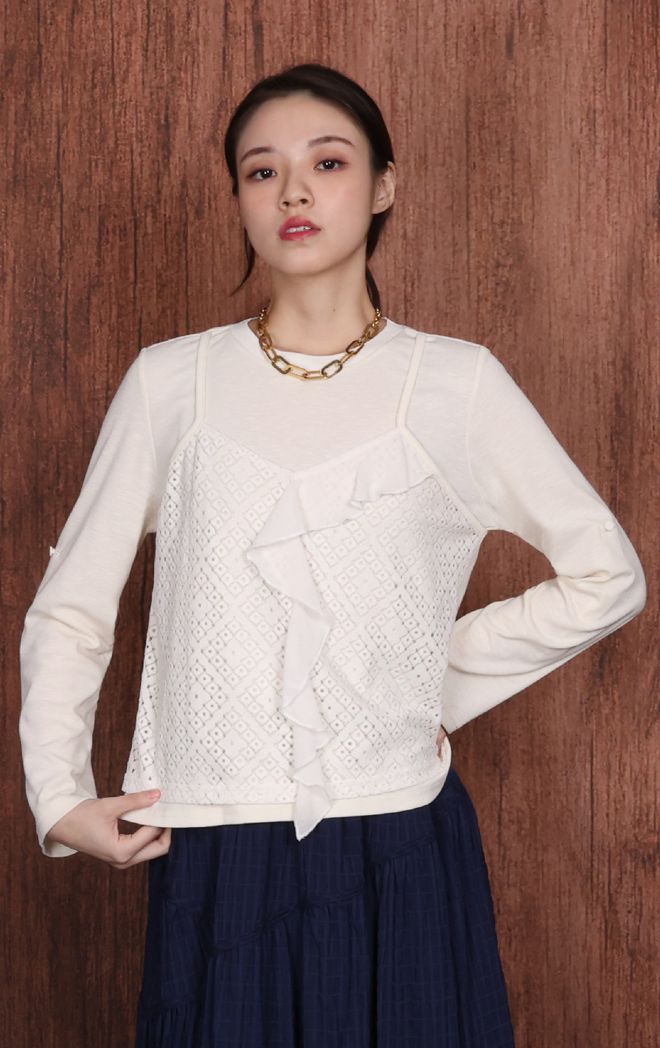 Layered-Look Guipure Lace 2-Way Top LT0371