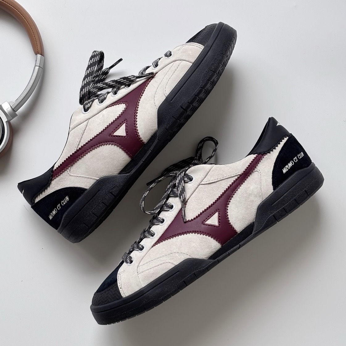 MIZUNO CT CLUB 黑加侖 撞色 雙色鞋帶 薄底 美津濃 D1GH261022