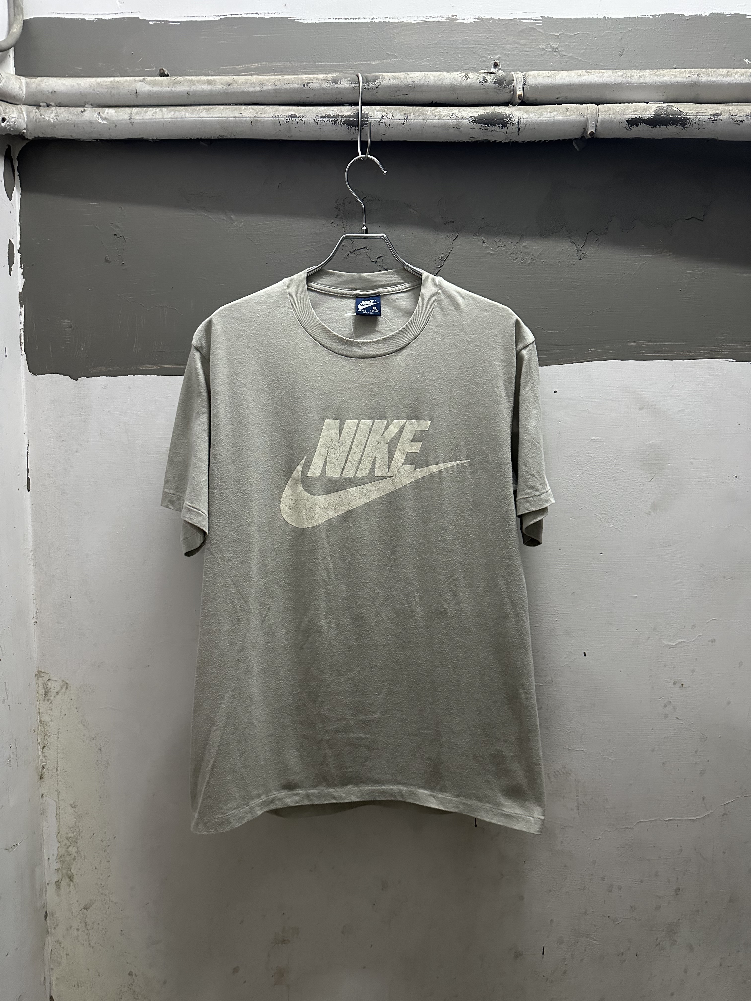 80’s NIKE Print Tee (MADE IN USA)