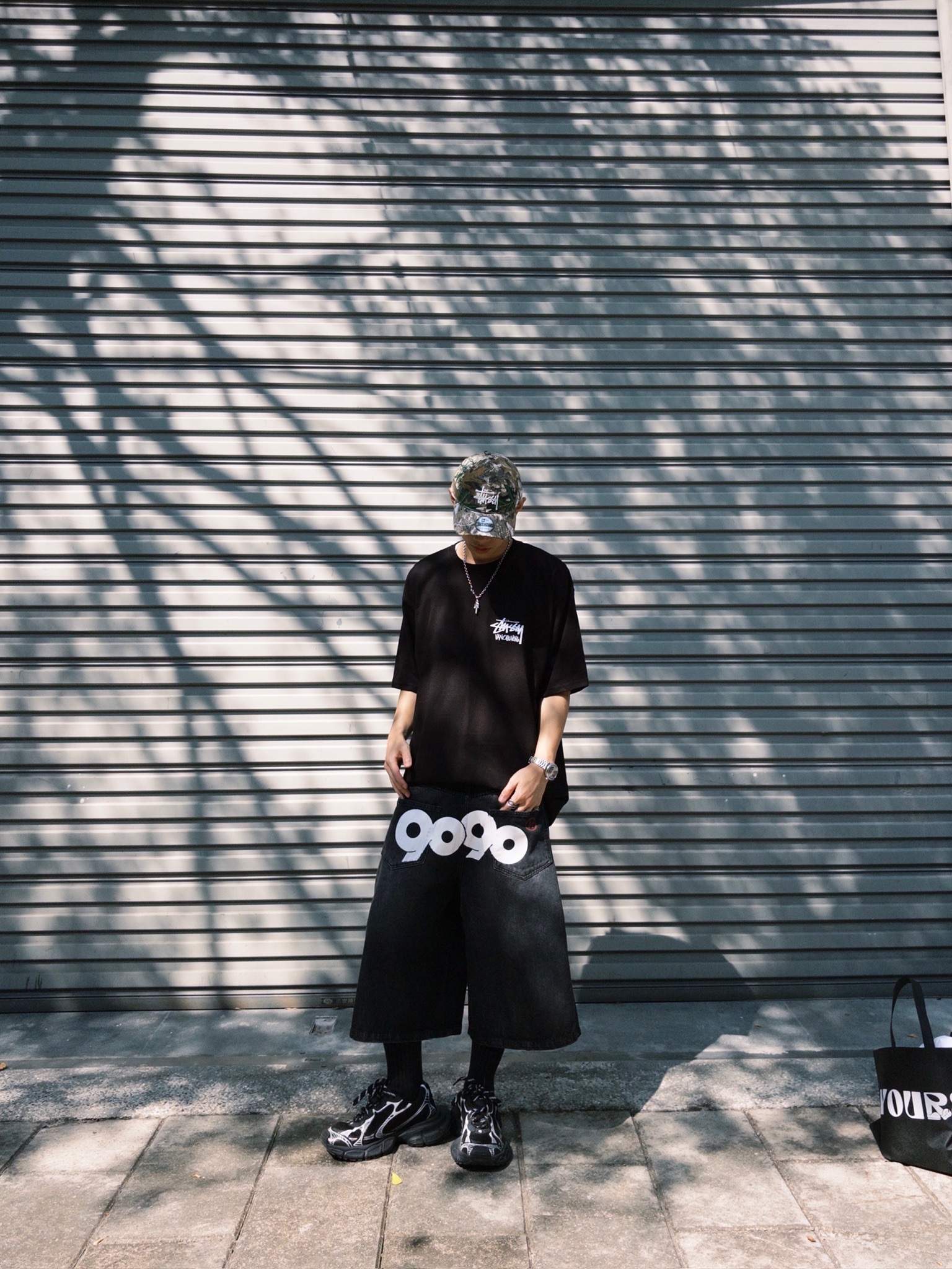 Stussy Stock Vancouver Tee 溫哥華限定 短Tee 黑/白