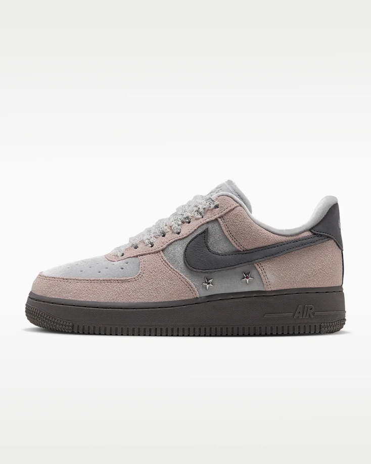 【預訂】 NIKE AIR FORCE 1 麂皮碳灰星星-WOMEN