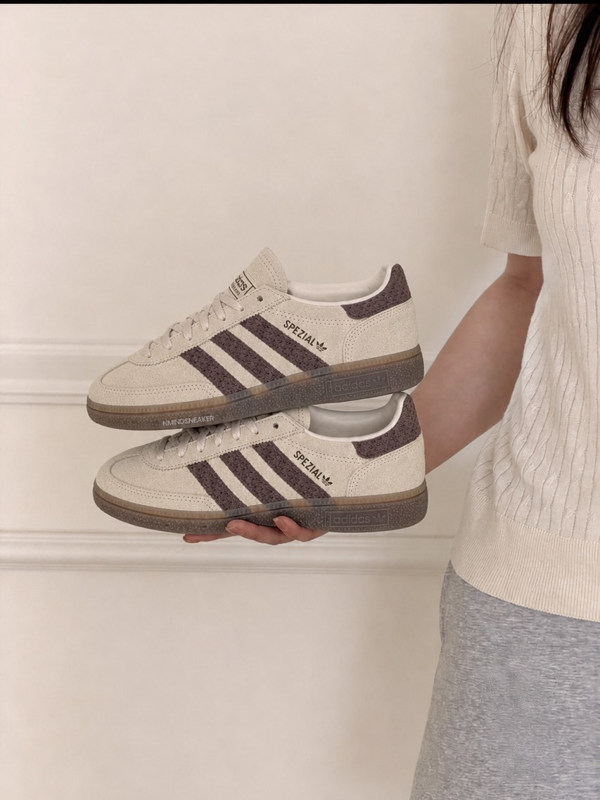 <阿迪調色盤🎨>ADIDAS HANDBALL SPEZIAL SHOES 麂皮卡其棕