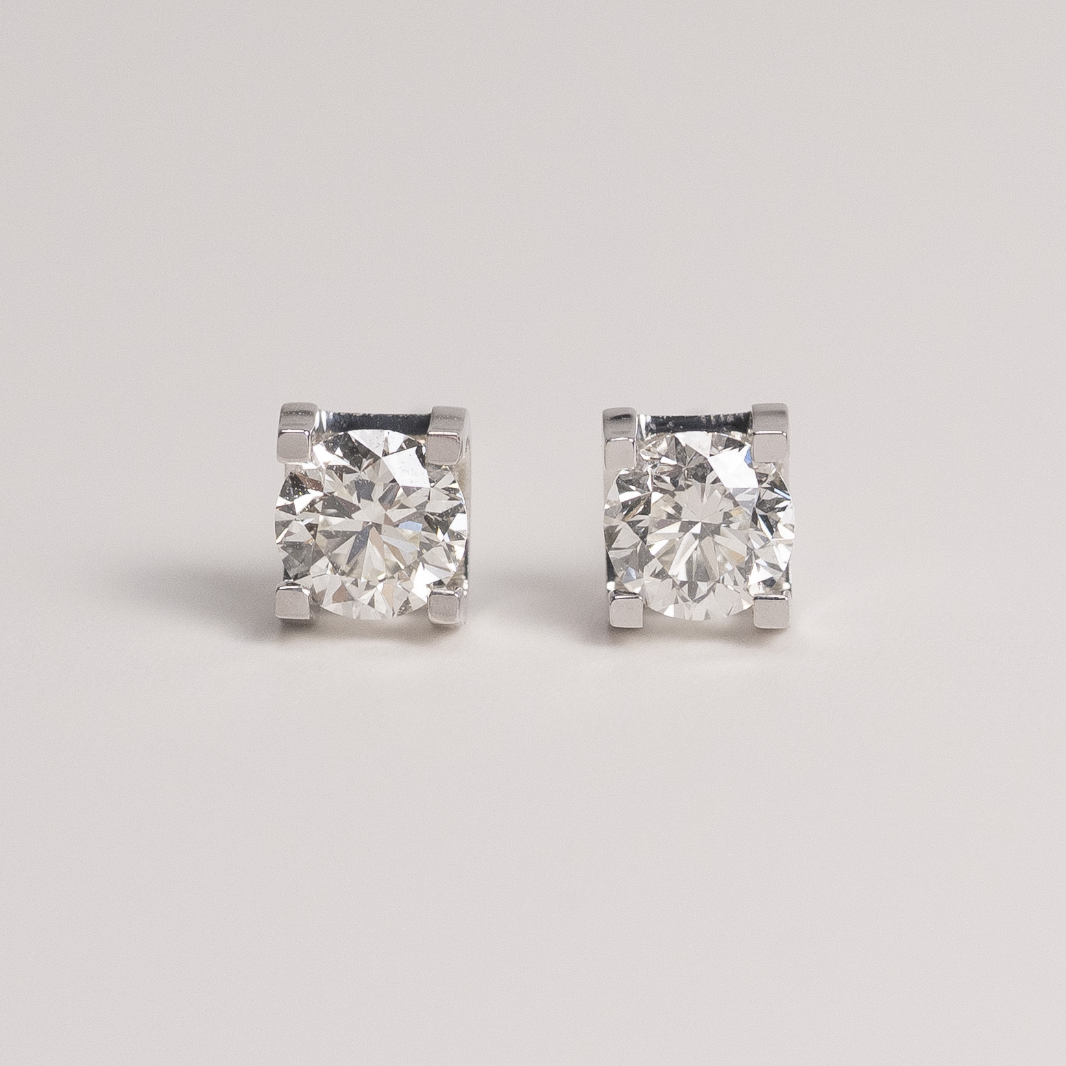 18K 0.60ct Essential Diamond Earrings