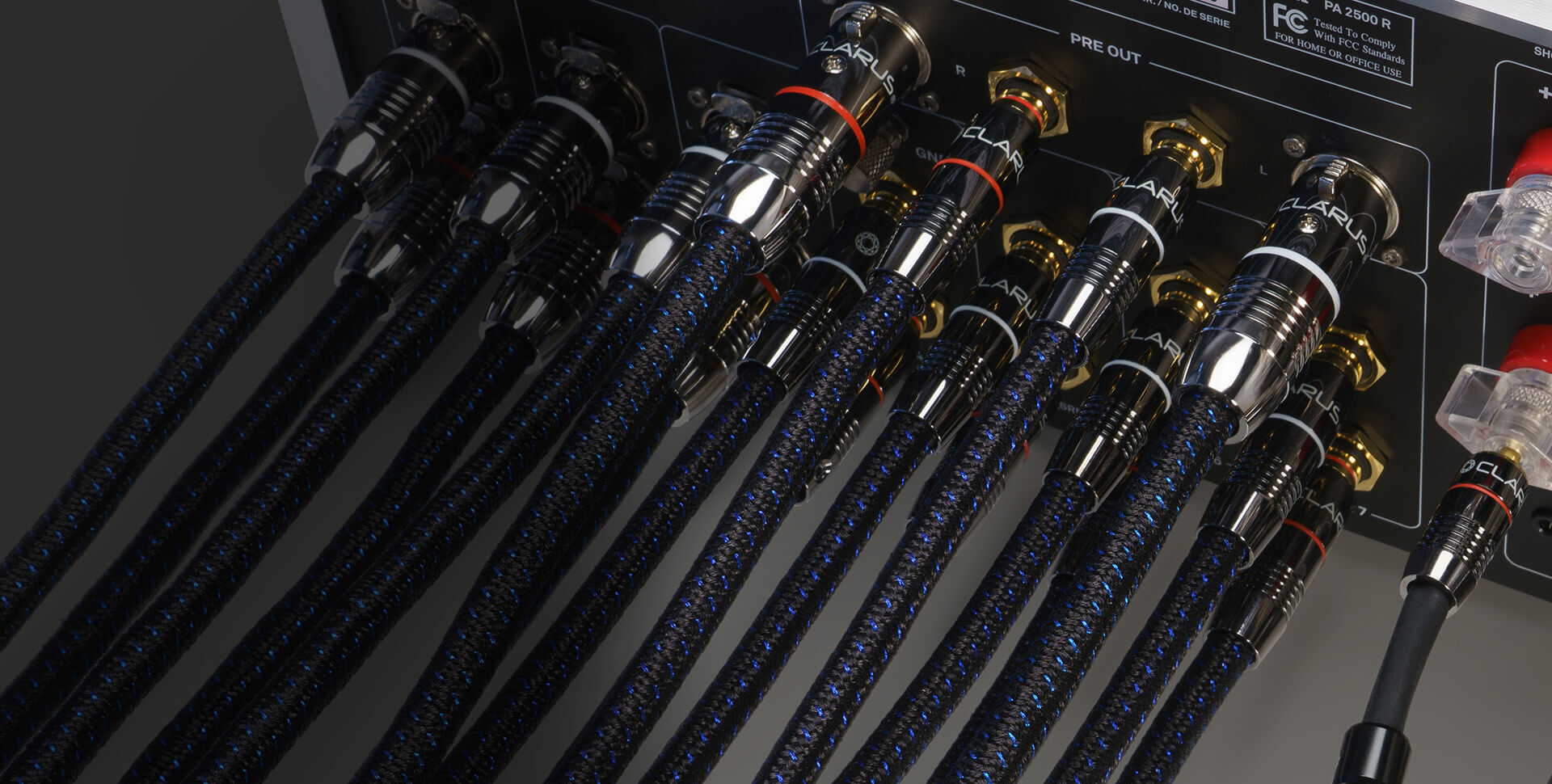 Clarus Aqua MKII 線材 接駁於音響器材 Clarus Aqua MKII cables connected to a component