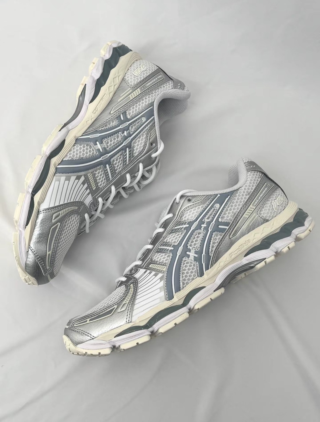 <不只有顏質🖤>ASICS GEL-KAYANO 12.1 black/pure sliver 男女中性款 運動休閒鞋 銀白