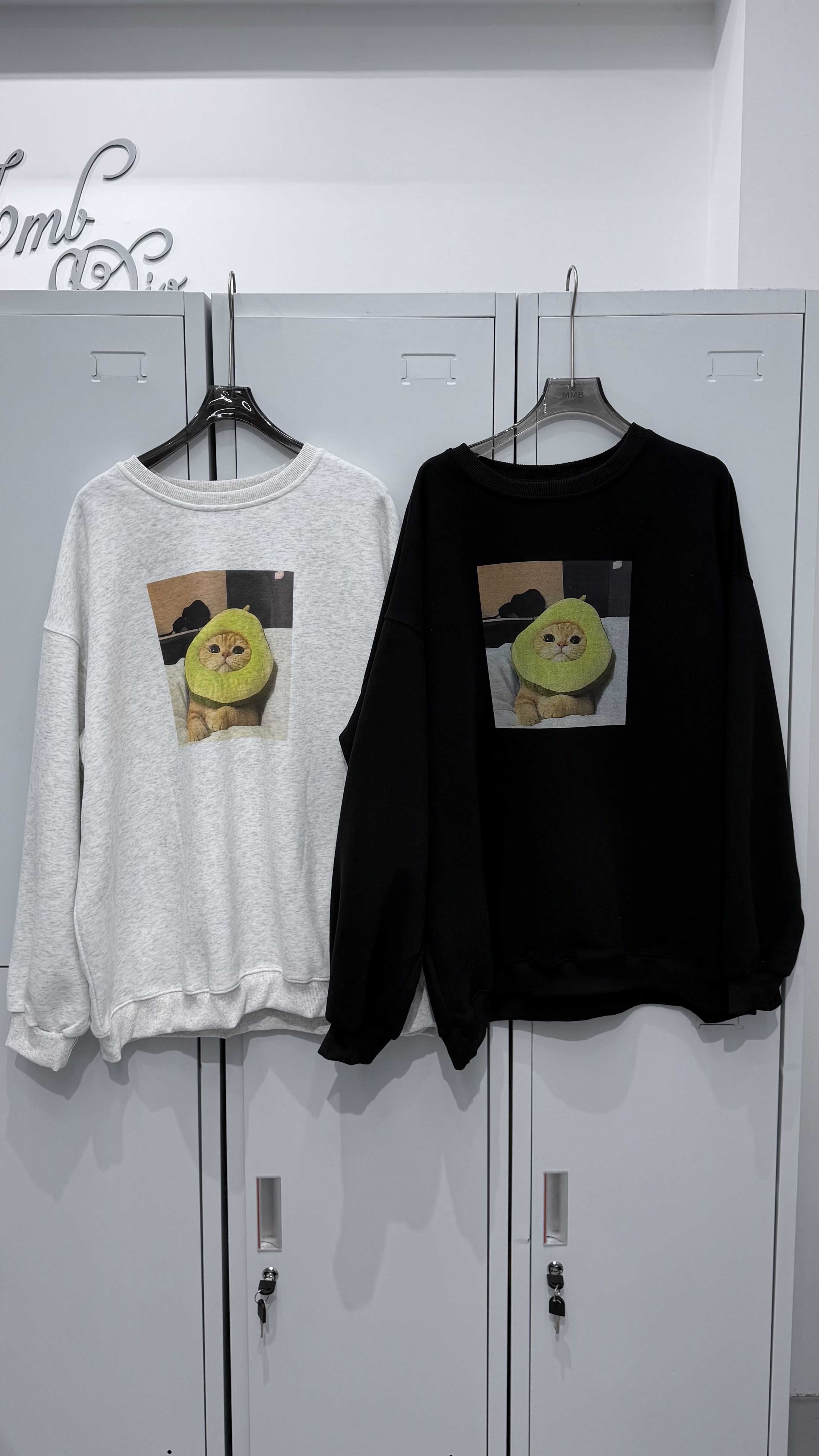 酪梨貓貓大學tee