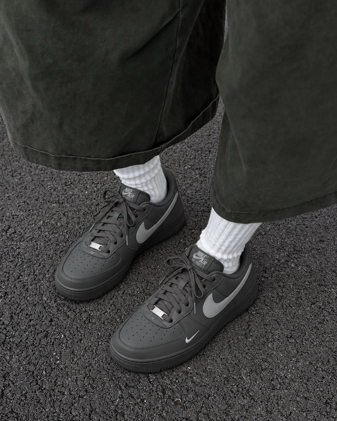 (預訂) Nike Air Force 1 Low - Carbon Fiber Swoosh Newsprint College Grey