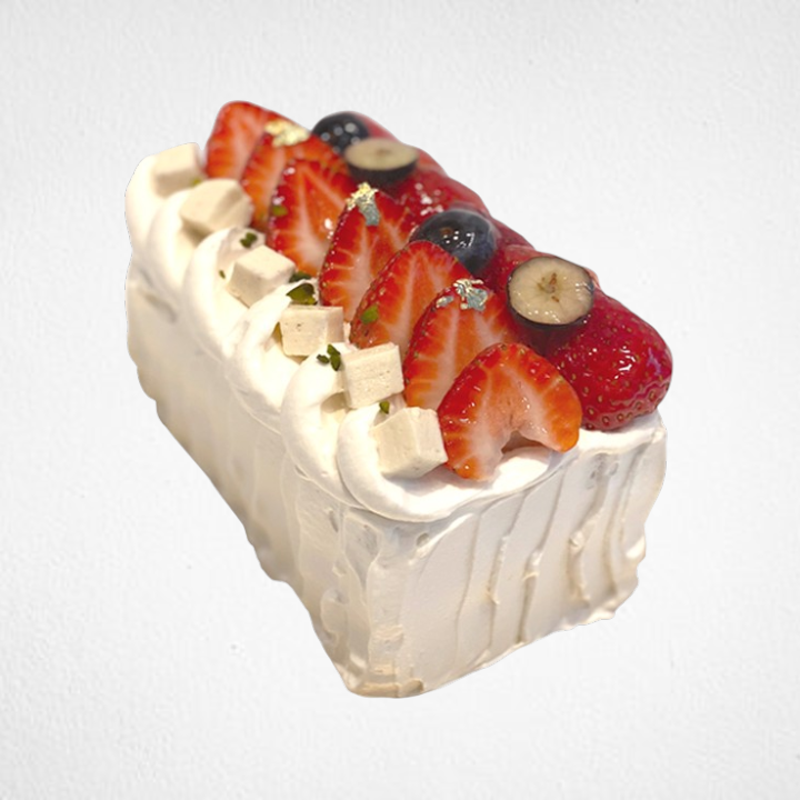 Vegan Strawberry Soya Cream Cake PTW040