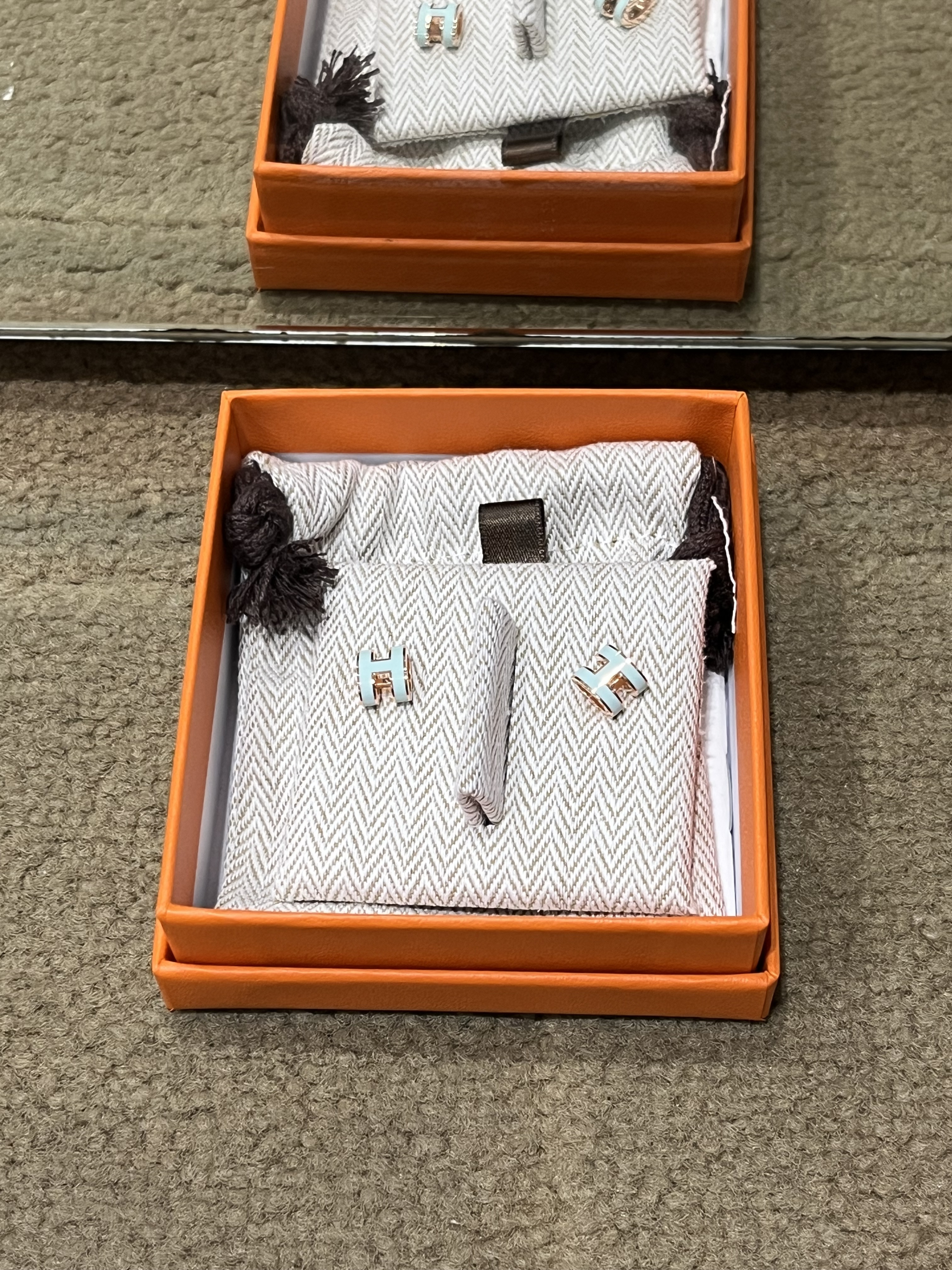 Mini pop h earrings mint cd