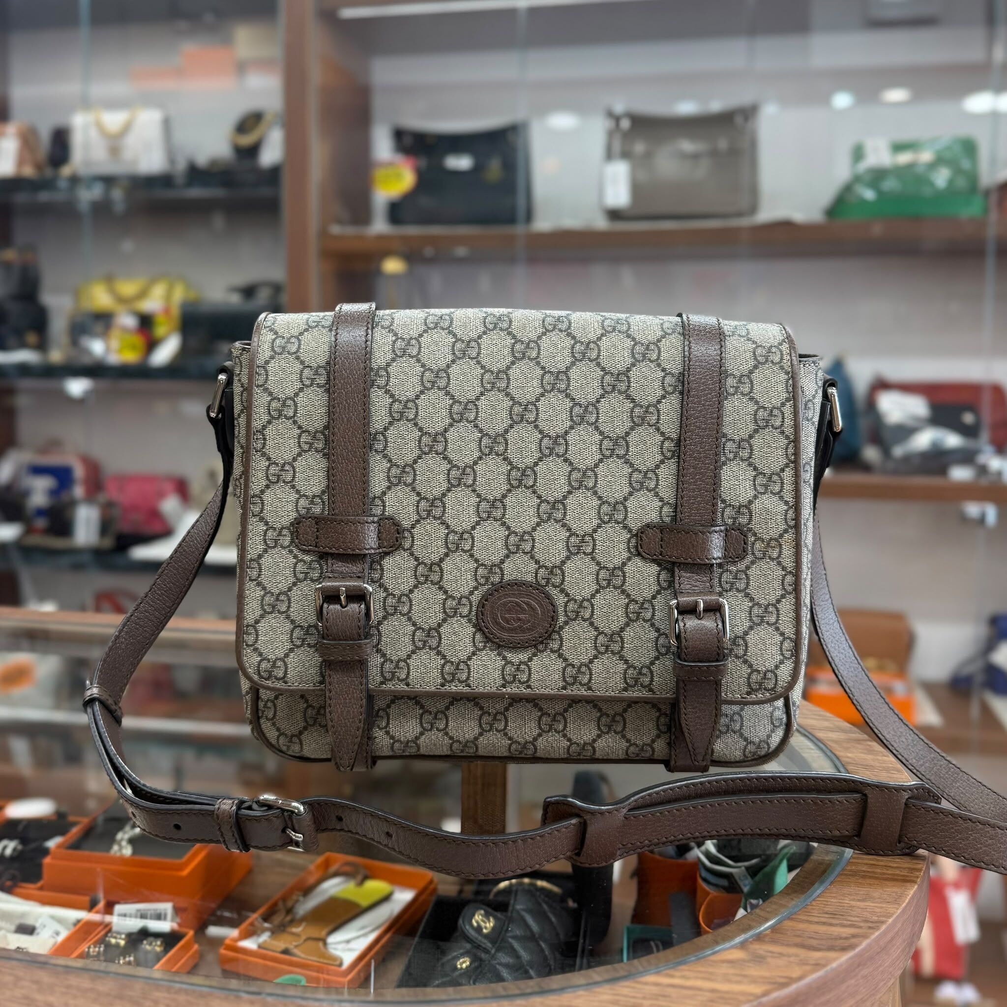 90%NEW USED GUCCI 郵差包 GG SUPREME 復古帆布 658542 493492 #古馳