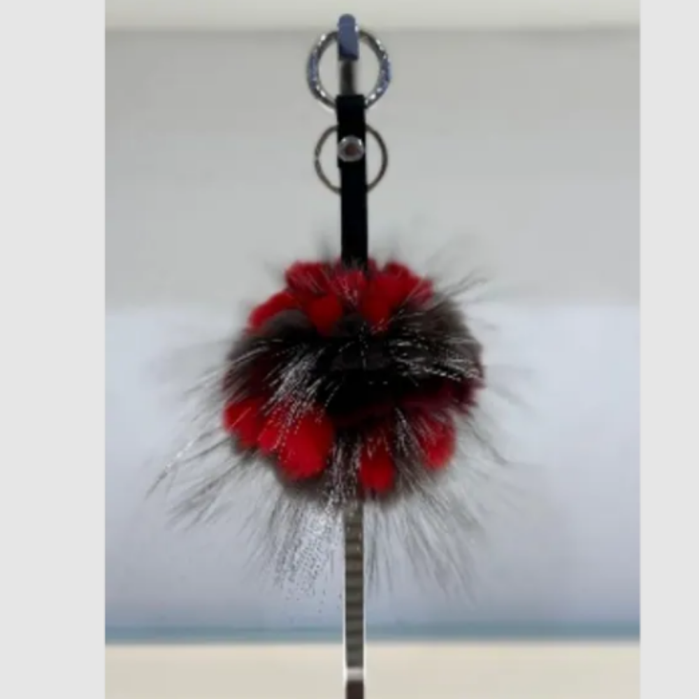 HOT-CCG0926-032 8315 POMPON-KEYRING/CHARMS RED (A32)