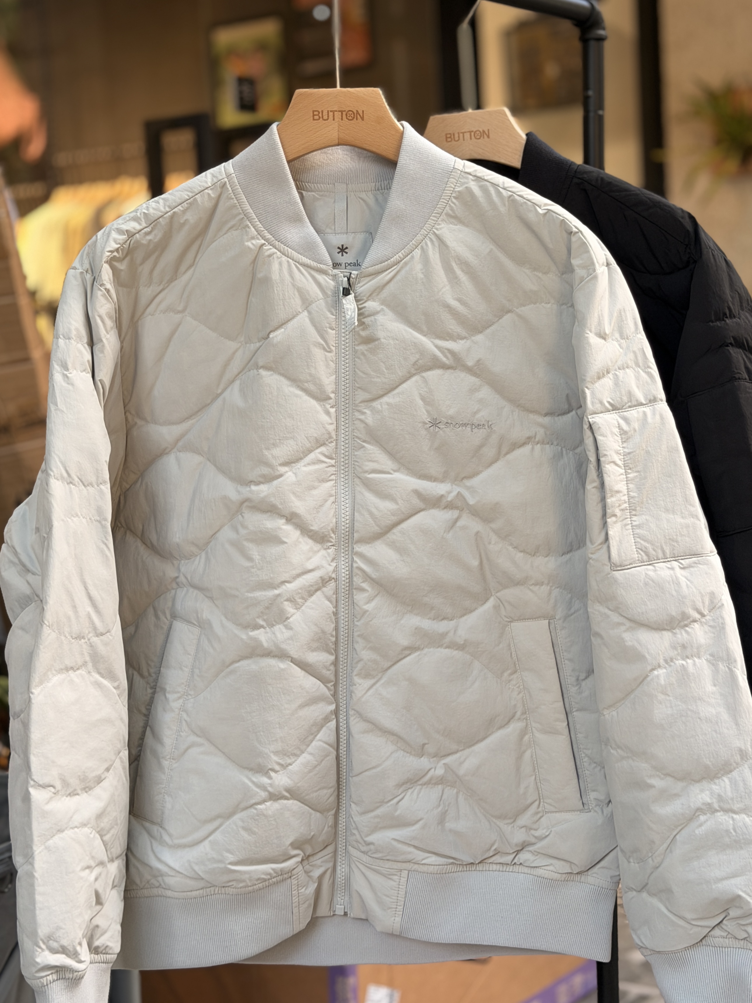 【雪峰26FW 🍂 羽絨新品開團優惠價至10/12 23:59止 】Snow Peak Light Taslan Light Bomber Down Jacket Taslan 輕量曲線絎縫飛行羽絨外套 S26WMLDJ44