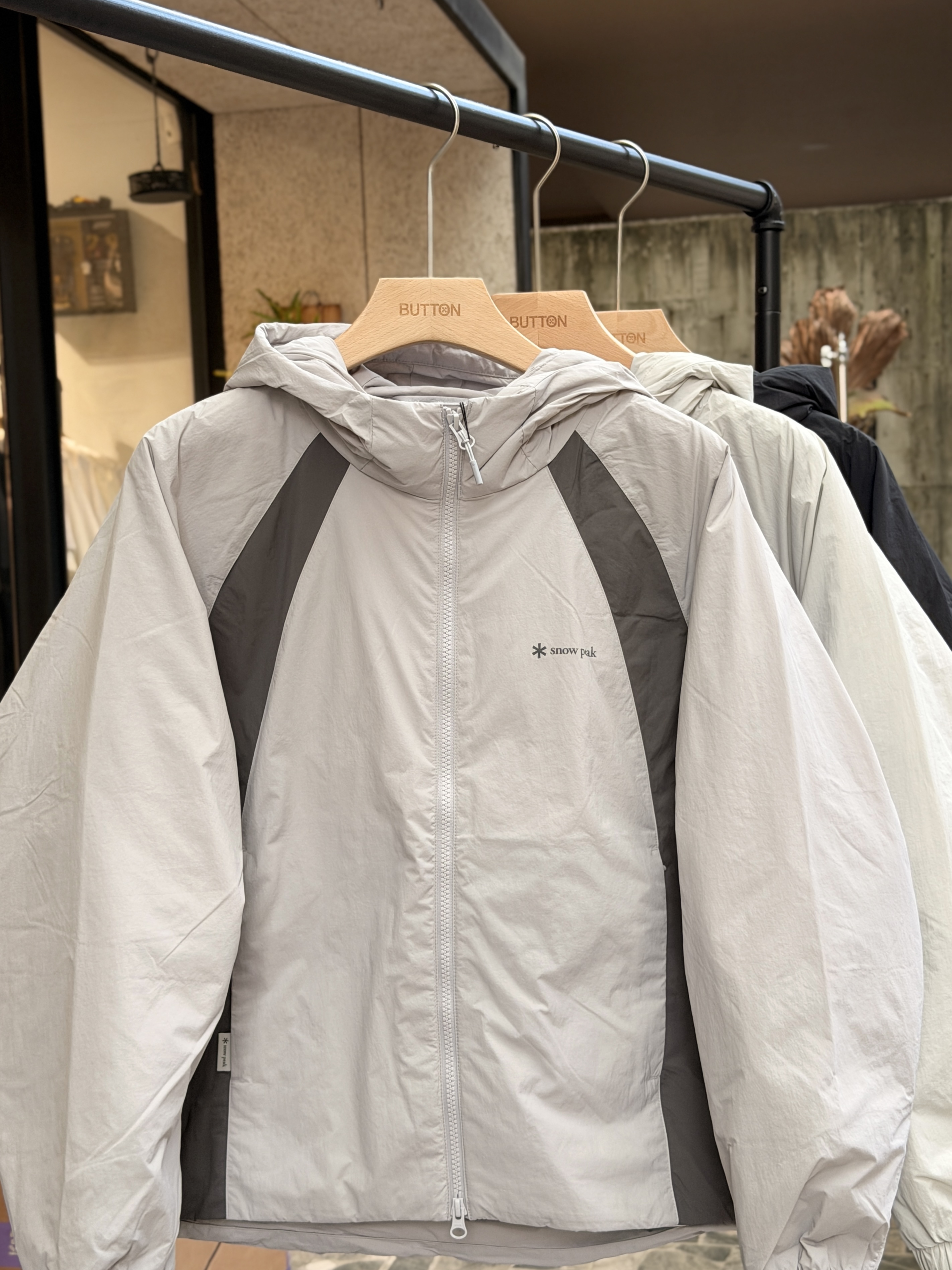 【雪峰26FW 🍂 羽絨新品開團優惠價至10/12 23:59止 】Snow Peak Light Taslan Women's Light Down Jacket 輕量 Taslan 女款連帽羽絨外套 S26WWLDJ43