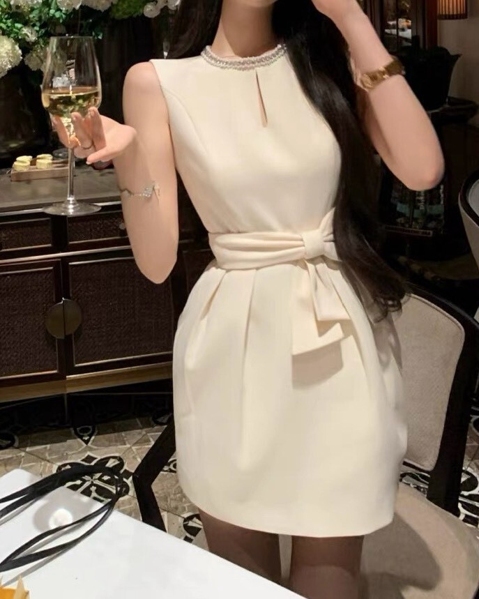 設計師家領鑽收腰抓皺洋裝