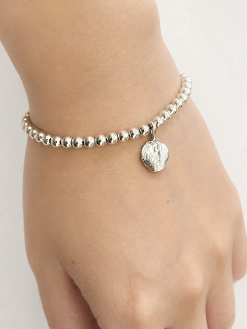 寵物鼻紋戒指就在Ang Jewellery 嬉金坊