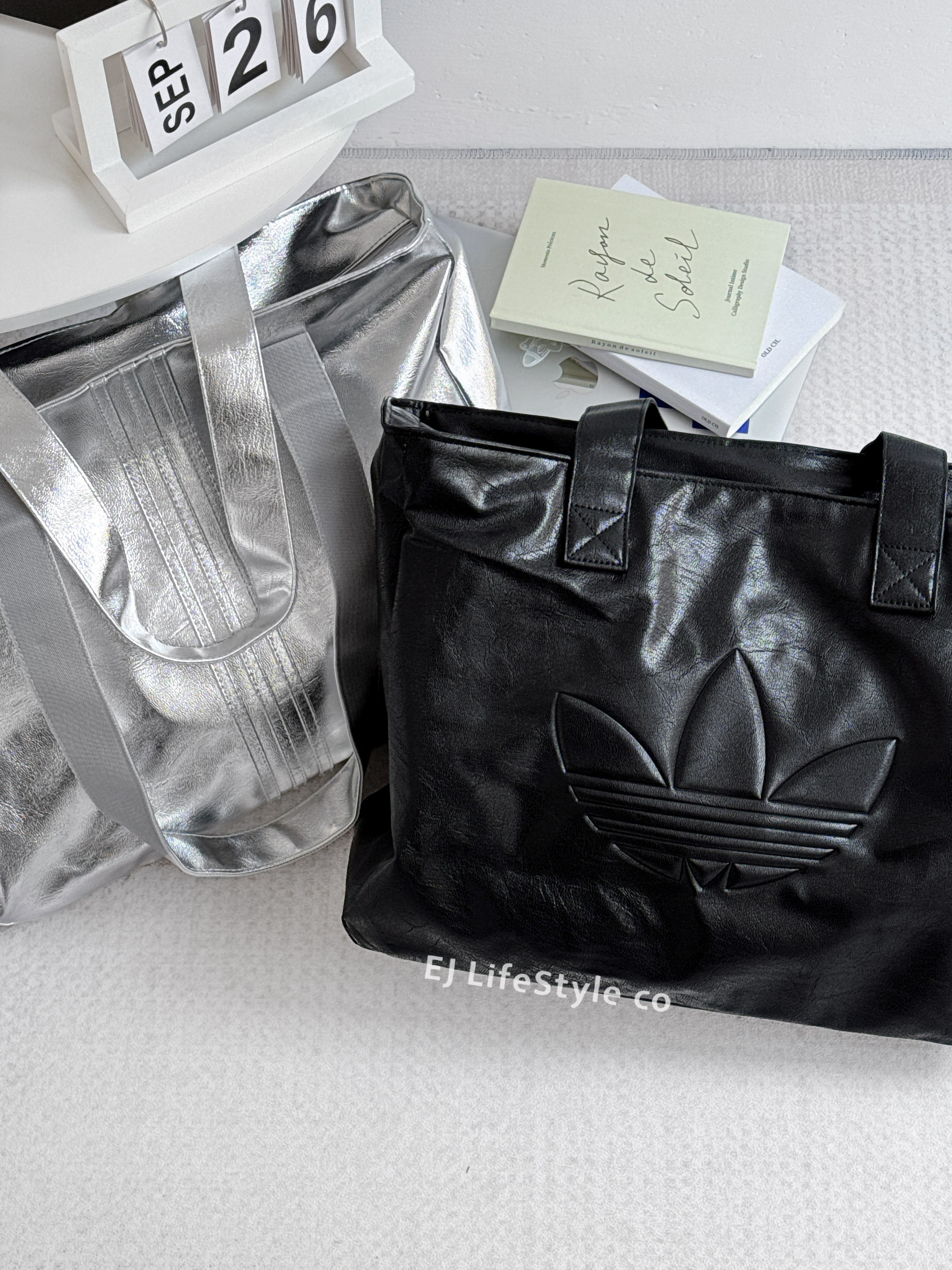 ADIDAS ORIGINALS 三葉草 大容量 肩背包 手提包 全黑 KR1565 金屬銀 KR1566 / 現貨