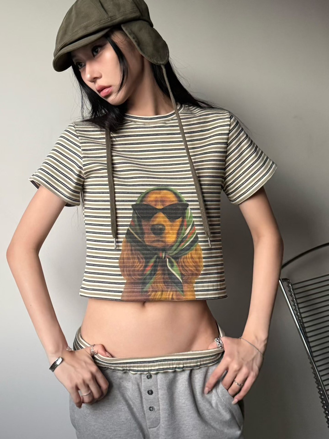 墨鏡頭巾狗狗條紋短版t
