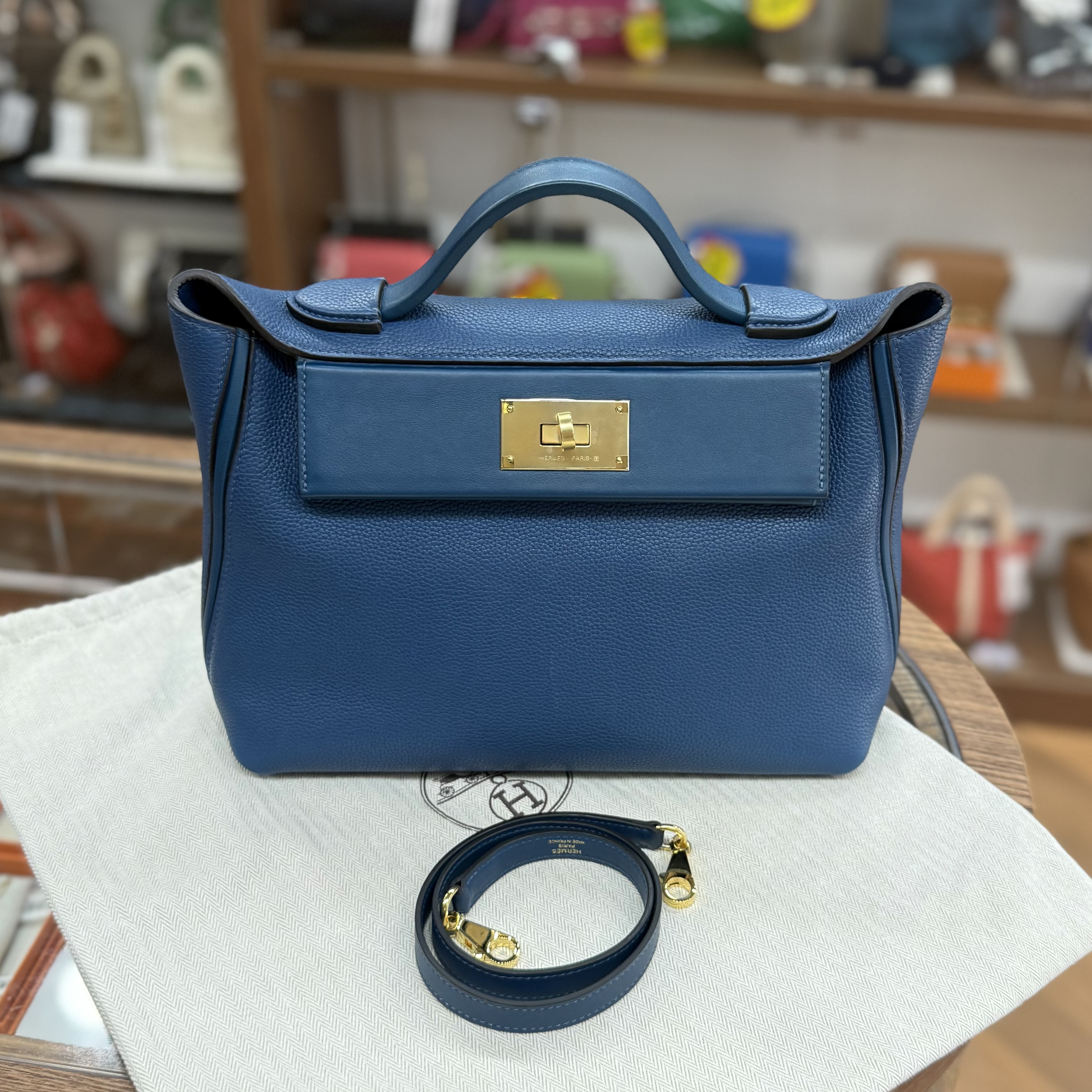 95%NEW USED HERMES 2424 29 普魯士藍金扣TOGO皮  BLUE DE PRUSSE GHW ,STAMP D #愛馬仕