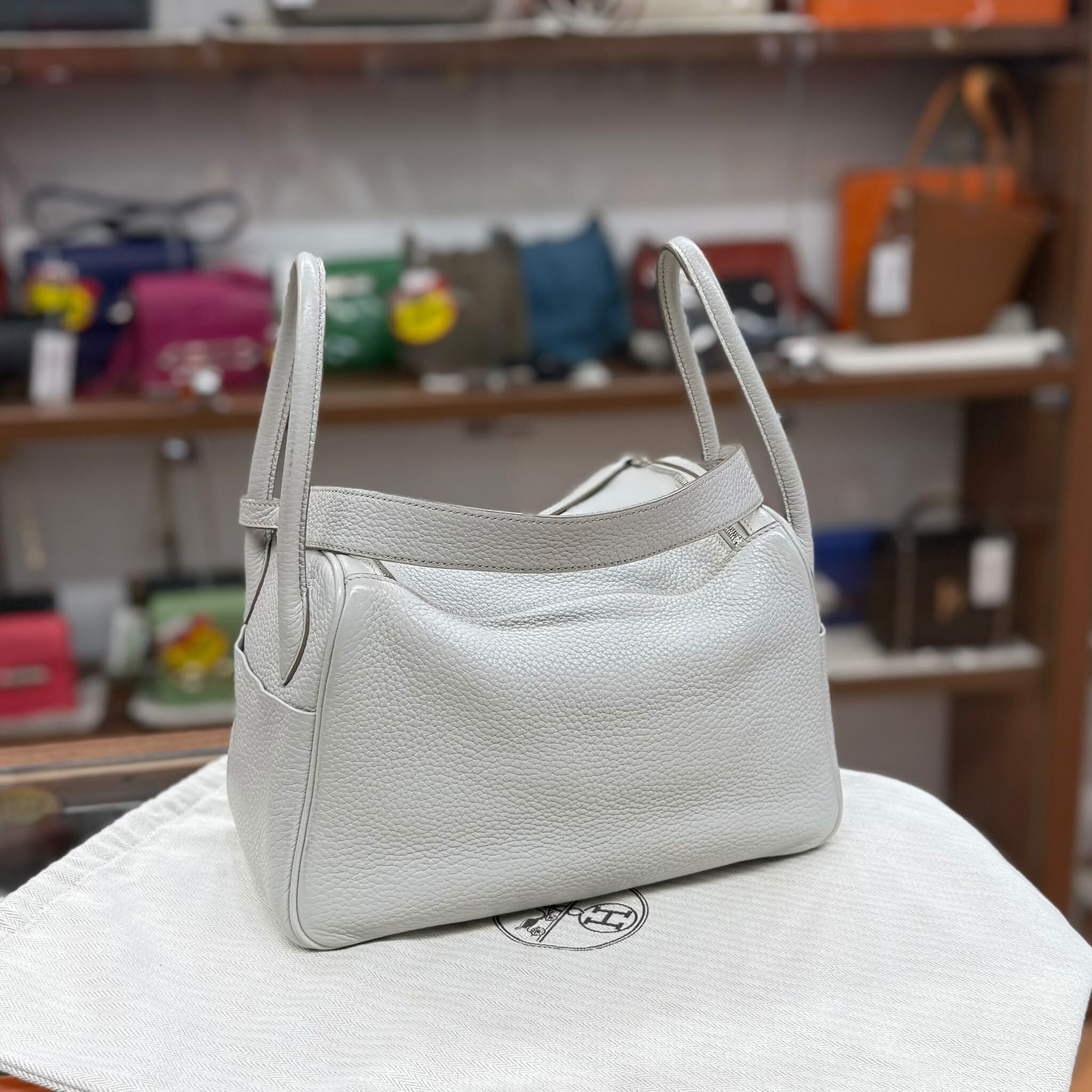 90%NEW USED LINDY 26 珍珠灰銀扣TC皮 ,80 GRIS PERLE PHW,STAMP 口O #愛馬仕 #L26