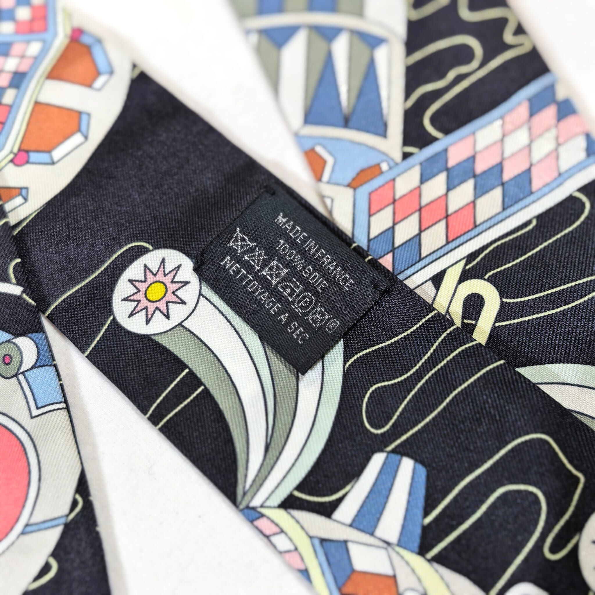 99%NEW二手HERMES TWILLY, 黑色/藍色真絲, #愛馬仕絲巾, #香榭站正品