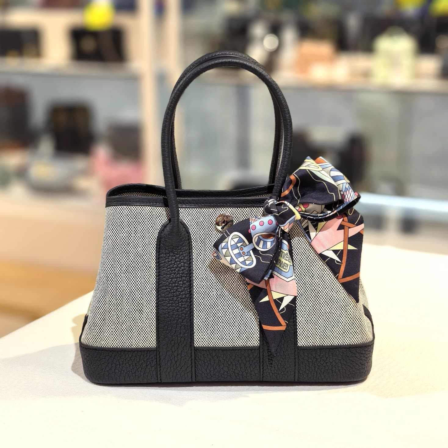 全新HERMES MINI GARDEN PARTY 23 , G刻, 黑白熊貓色帆布 #MINI GP #NANO GP #BRAND NEW  #香榭站正品