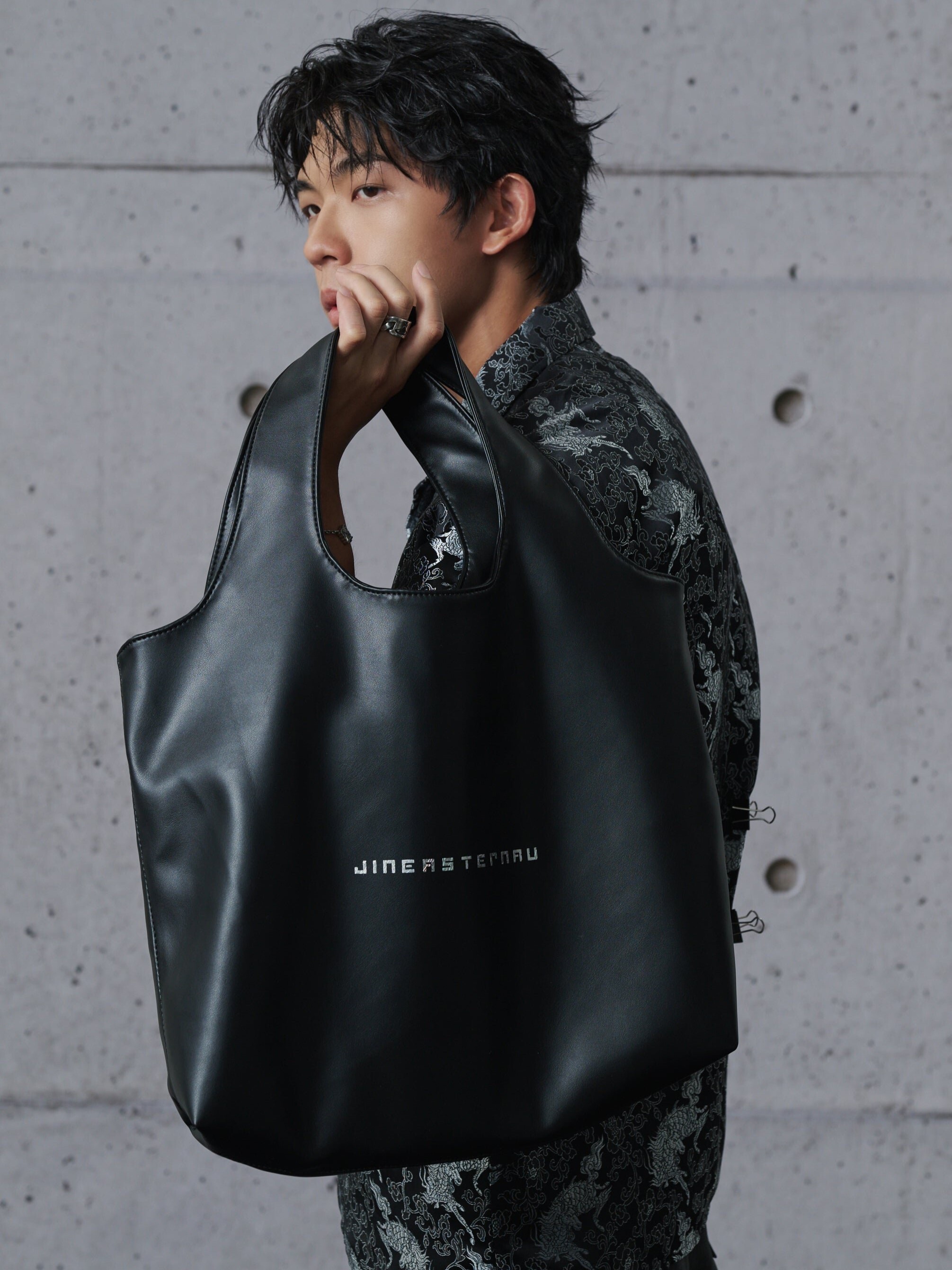 JINEASTERNAU 皮革托特包-銀Logo