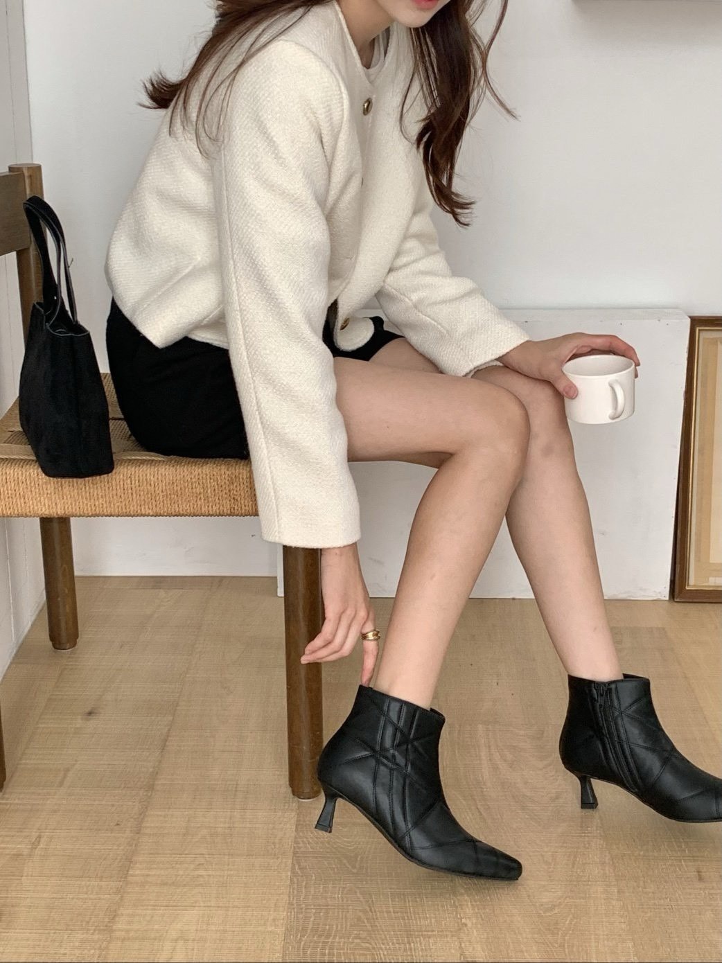 1218壓紋尖頭短靴