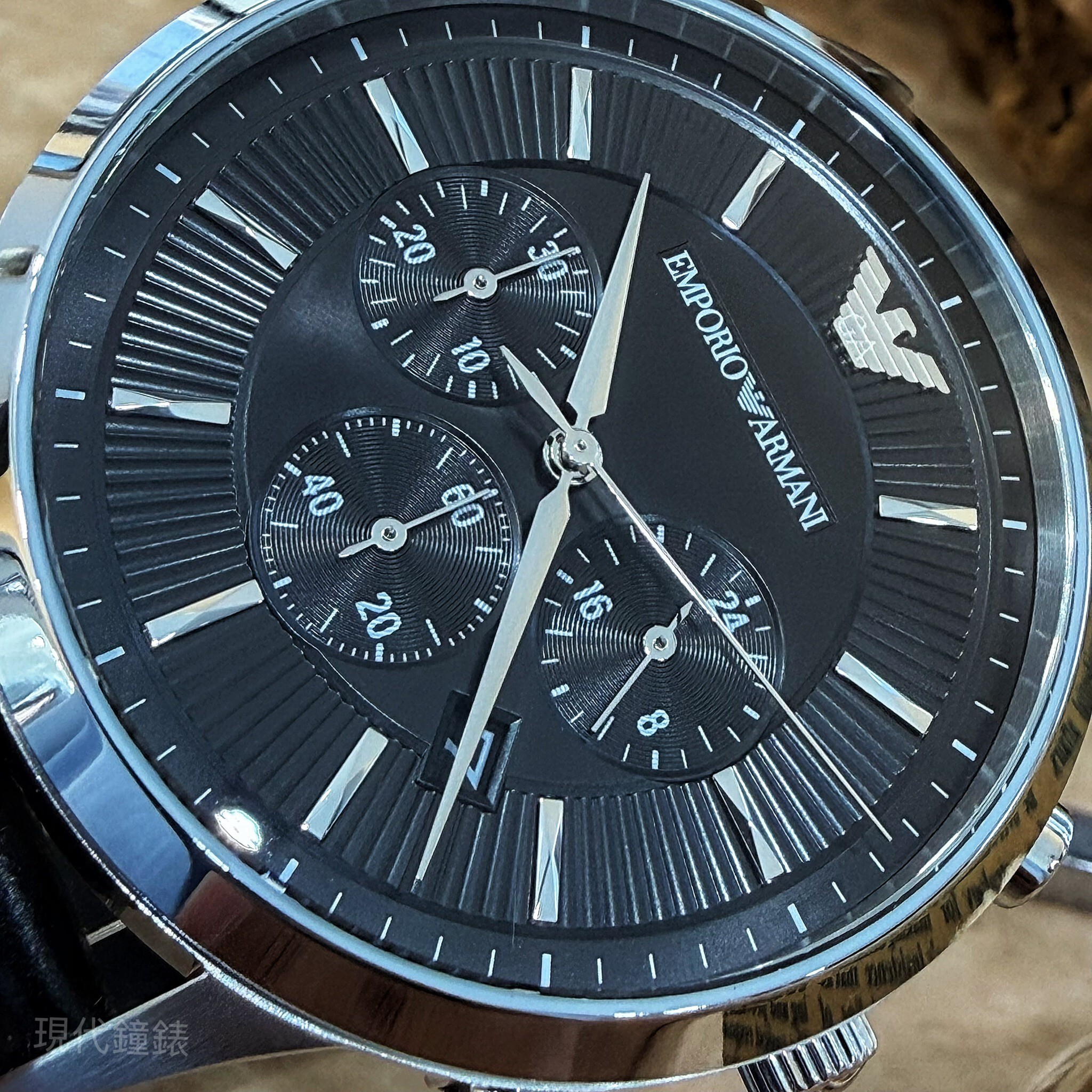 【EMPORIO ARMANI 亞曼尼】都會紳士經典男腕錶AR11820 43mm 現代鐘錶