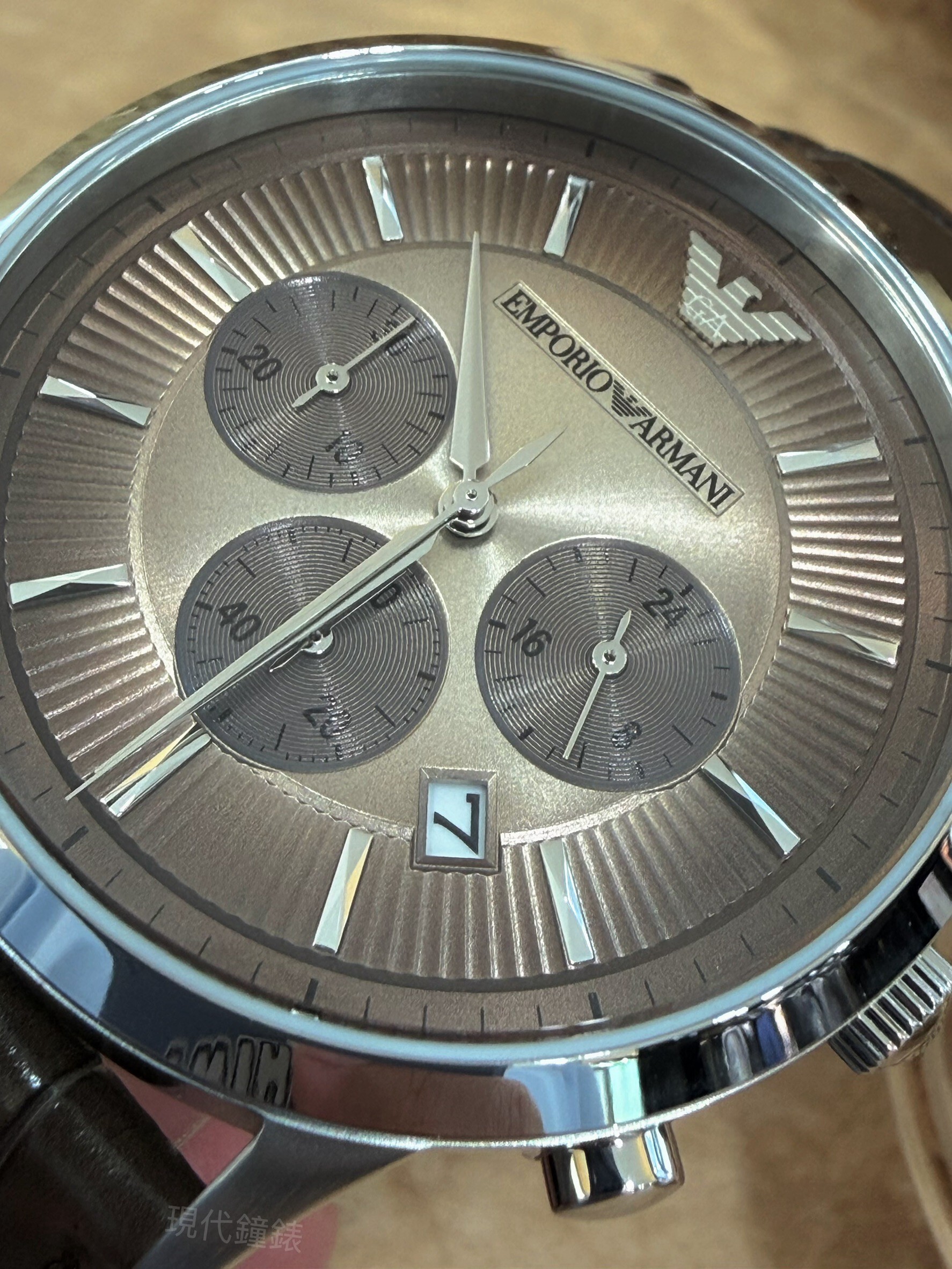 【EMPORIO ARMANI 亞曼尼】都會紳士經典男腕錶AR11821 43mm 現代鐘錶
