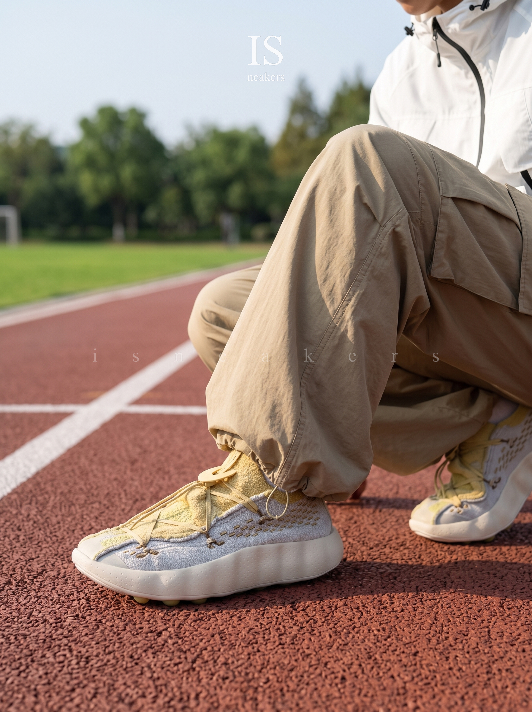 iSNEAKERS｜Nike Mind 002 Flyknit "Light Bone Saturn Gold" 金黃 IR2176-003